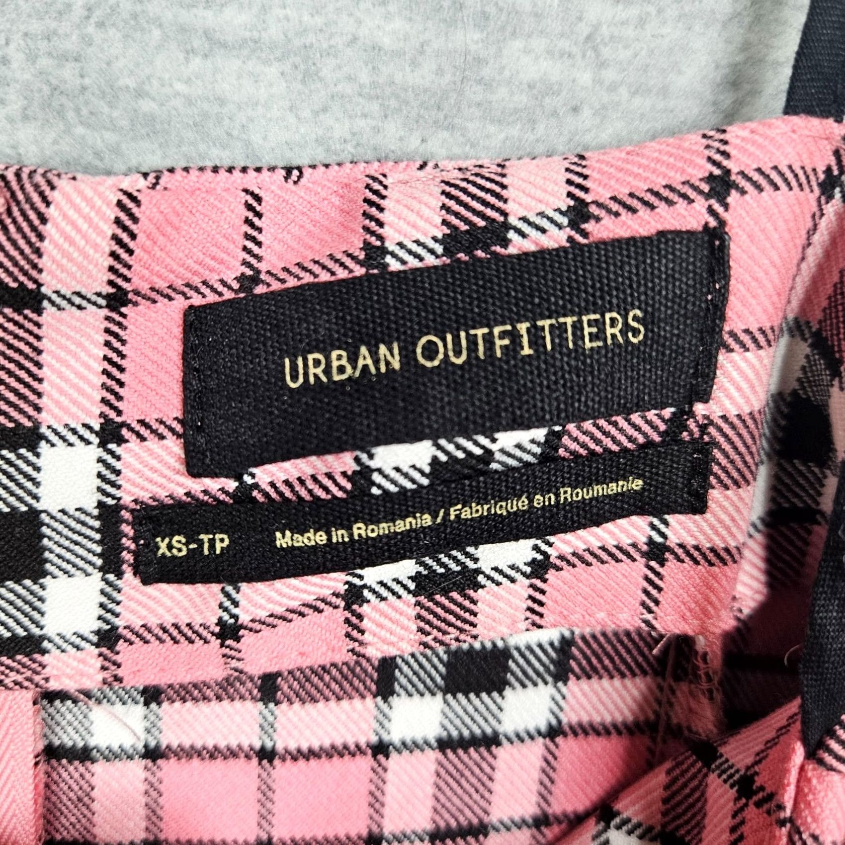 Urban Outfitters VINTAGE? No—not Vintage. Urban Outfitters Pink Plaid Sleeveless Mini XS Dress Women Size XS / US 0-2 / IT 36-38 - 6 Thumbnail