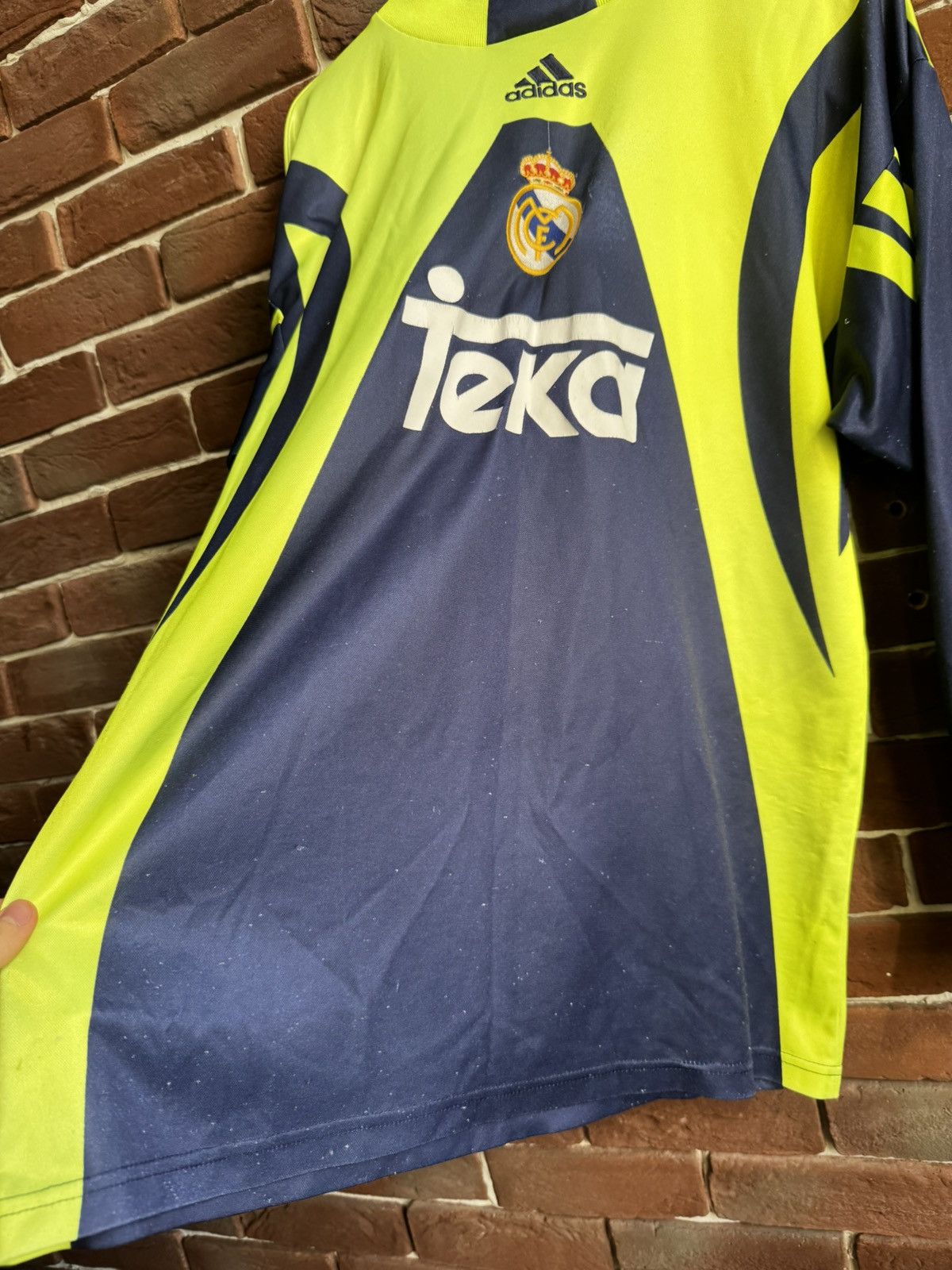 Vintage Rare Vintage 1998/99 Adidas Real Madrid Football Jersey L Size US L / EU 52-54 / 3 - 8 Thumbnail
