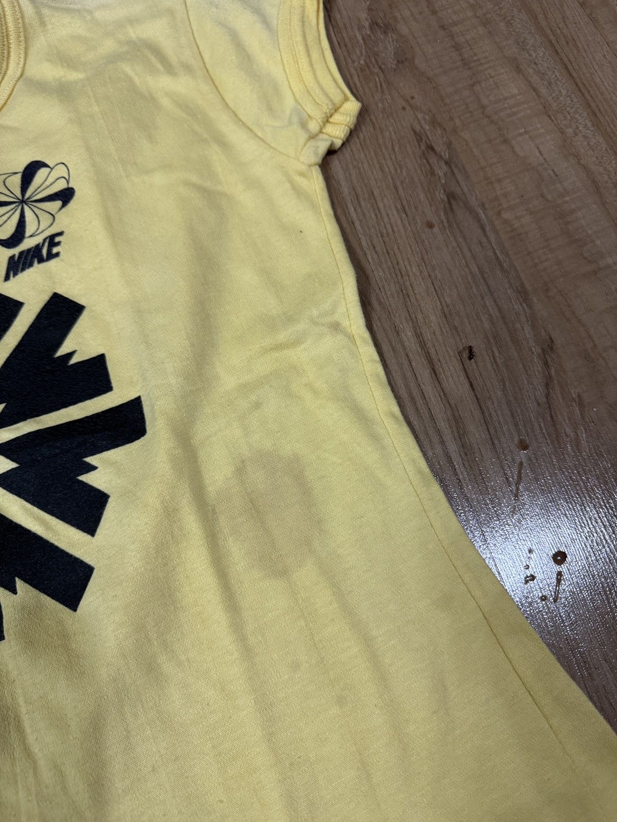 Vintage VINTAGE 70’s NIKE PINWHEEL Tshirt Size M / US 6-8 / IT 42-44 - 2 Thumbnail