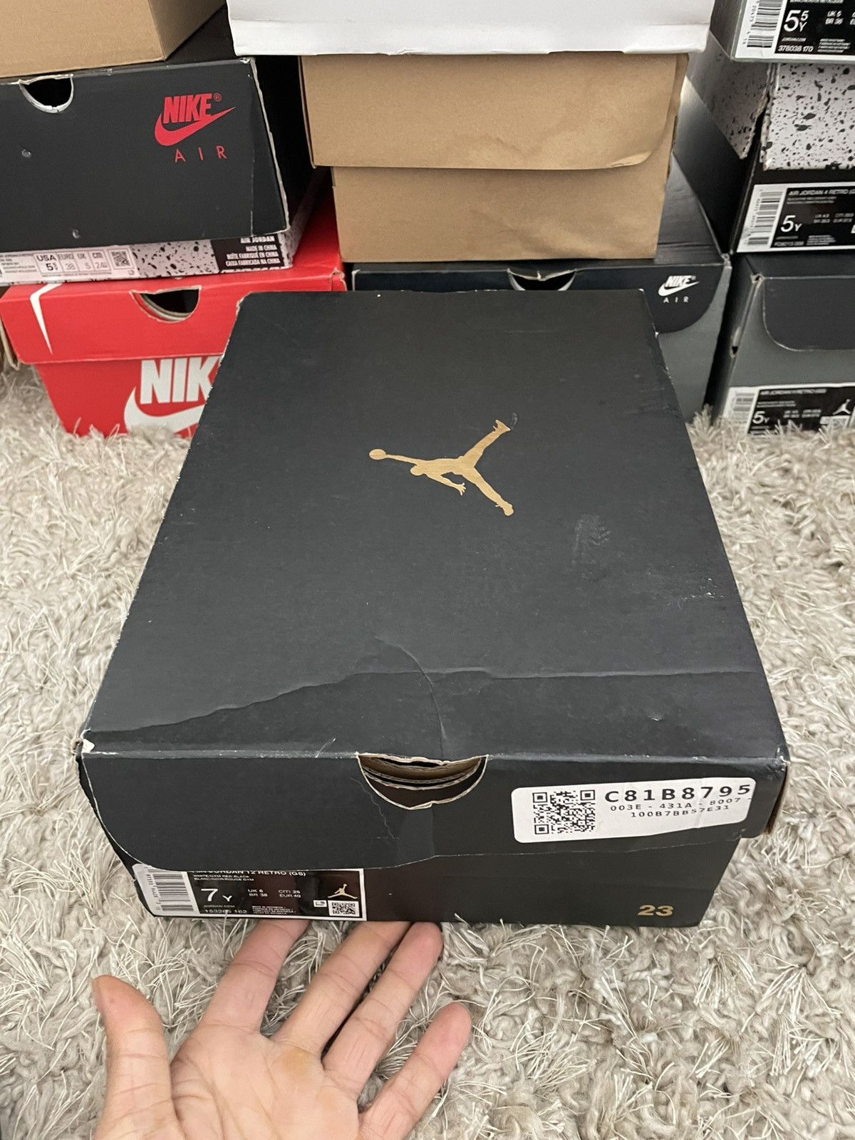 Jordan Brand Jordan 12 Taxi Flip Size US 7 / EU 40 - 12 Thumbnail