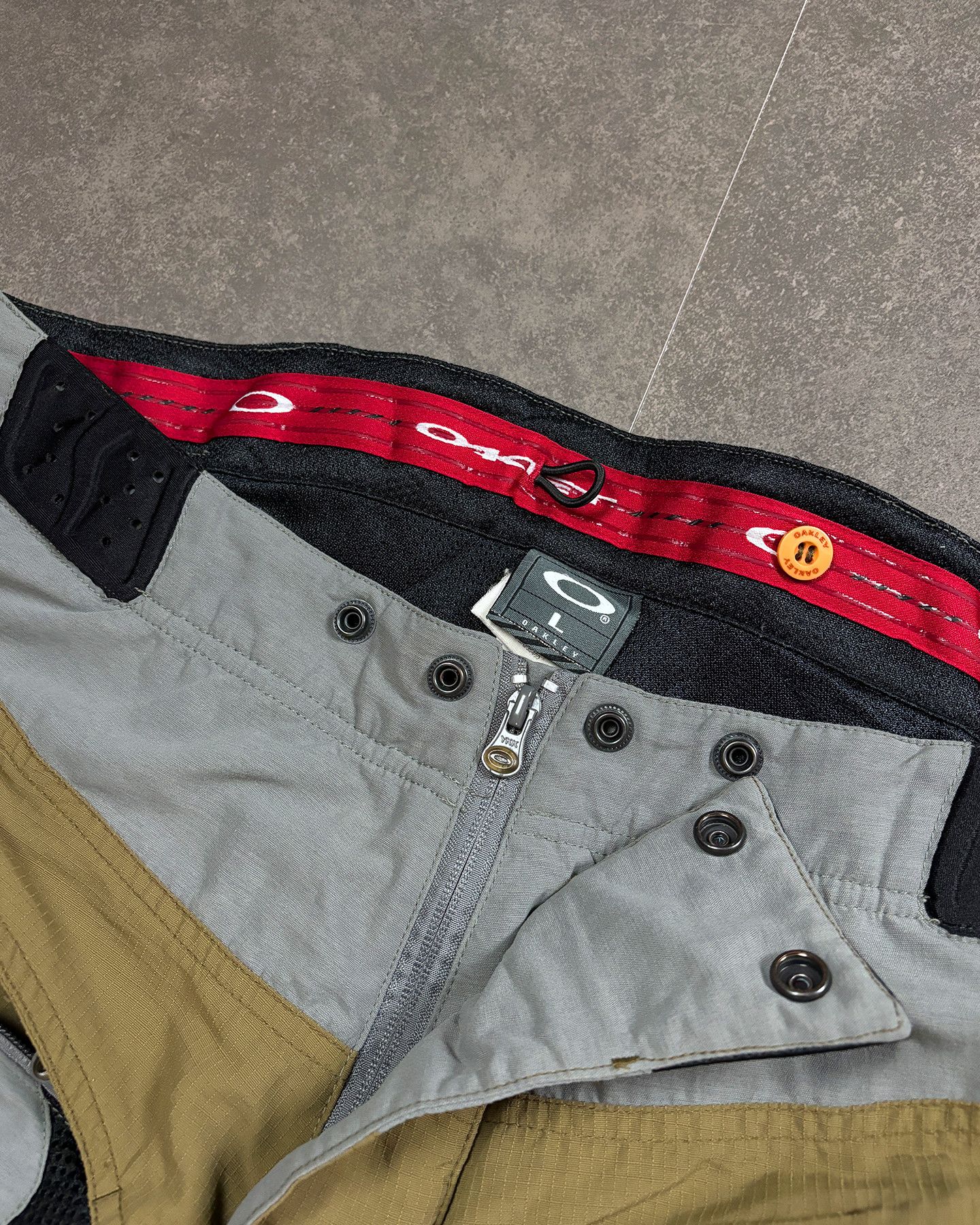 Oakley Oakley Software MTB Cycling Cargo Shorts Vintage Size US 34 / EU 50 - 7 Thumbnail