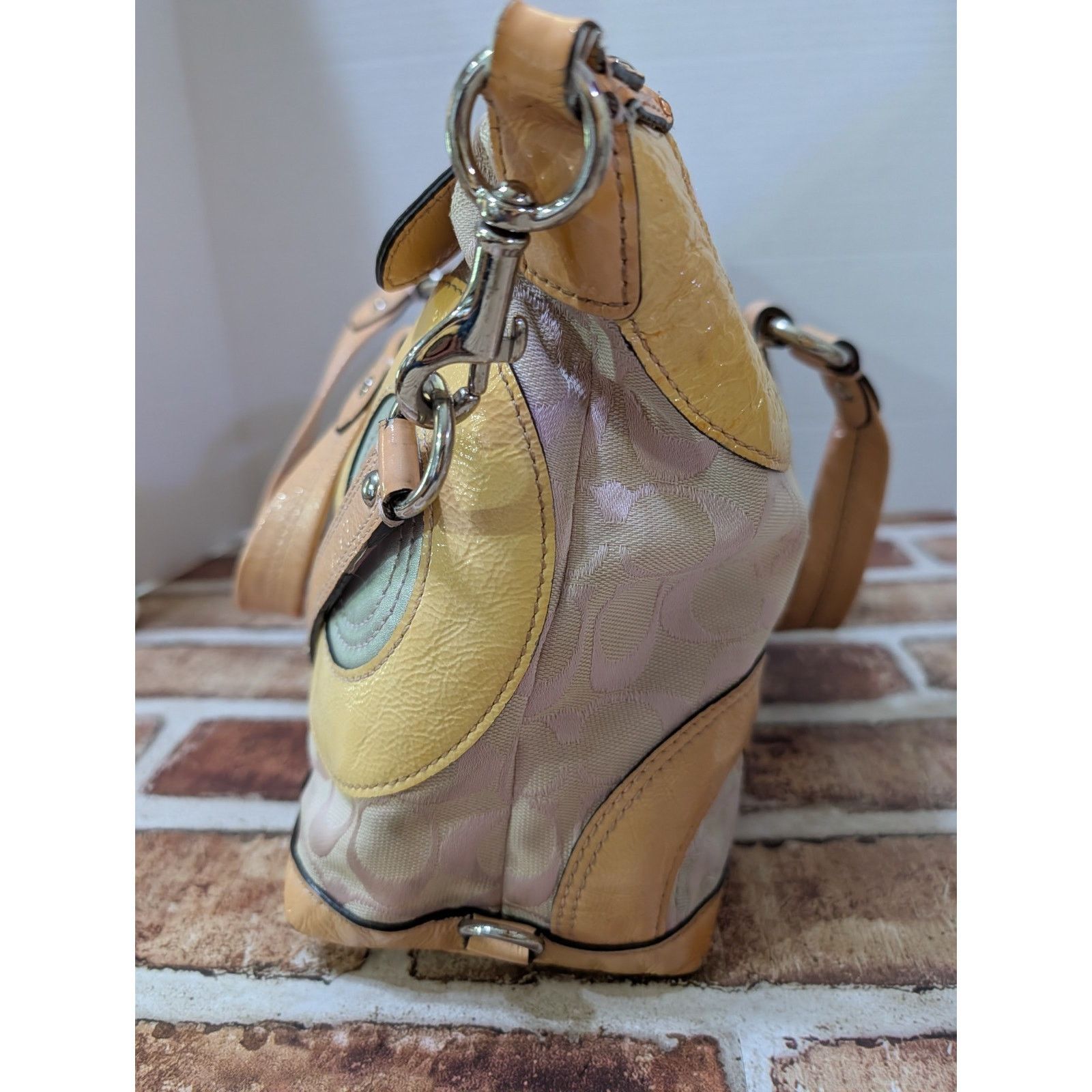 Coach Y2K Coach Ashley Signature Patchwork Bag Glam Shoulder Purse Size ONE SIZE - 3 Thumbnail