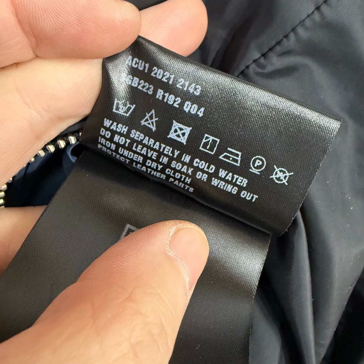 Prada Prada black blue 2-tone triangle logo nylon puffer 48 Size XL / US 12-14 / IT 48-50 - 5 Thumbnail
