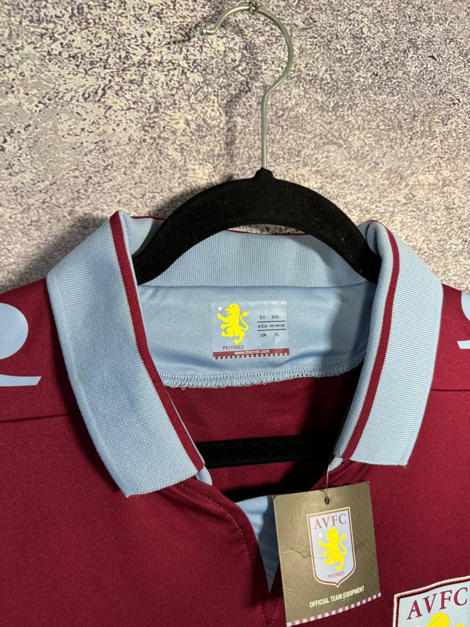 Macron × Vintage NWT Aston Villa 2012/13 Macron Soccer Jersey Size US XL / EU 56 / 4 - 8 Thumbnail