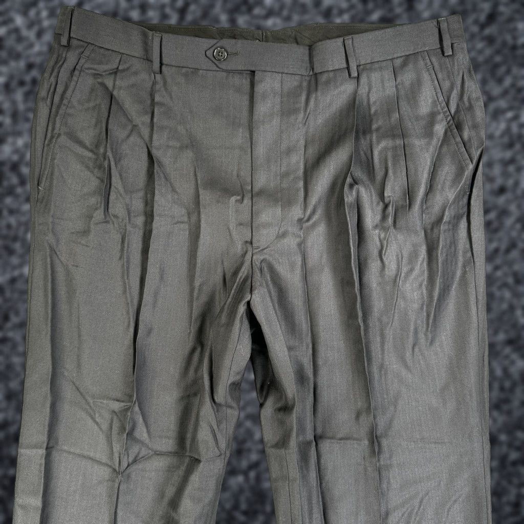 Brooks Brothers Brooks Brothers Dress Pants Mens 40x28 Gray Wool Pleated Cuffed Made USA Formal Business Pants Mens Size US 40 / EU 56 - 1 Thumbnail