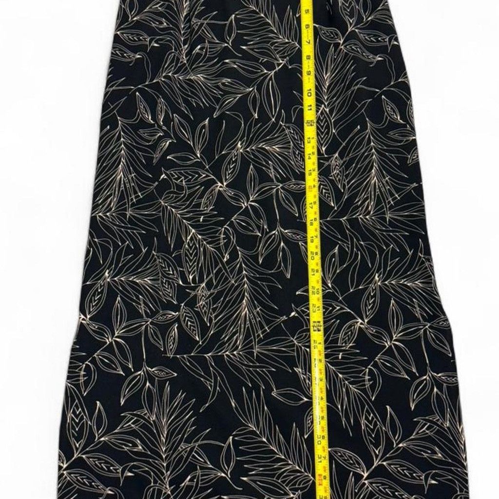 Briggs & Riley Vintage Black and gold leaf print maxi skirt by BRIGGS Size 30" / US 8 / IT 44 - 8 Thumbnail