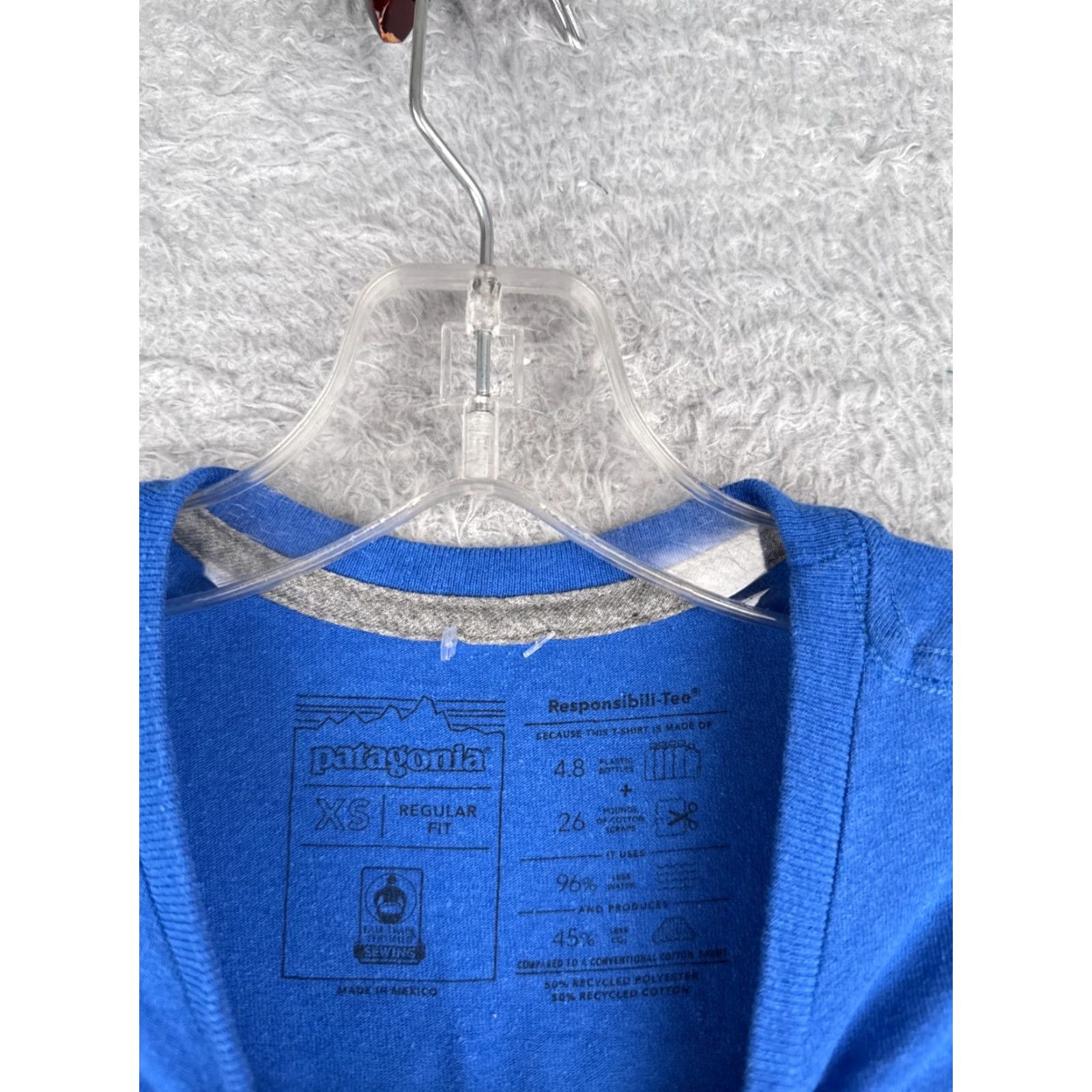 Patagonia Patagonia Shirt XS Men Blue Responsibili-Tee Pocket Cotton Blend T-Shirt Logo All Seasons Pockets USA 90s? Size US XS / EU 42 / 0 - 7 Thumbnail