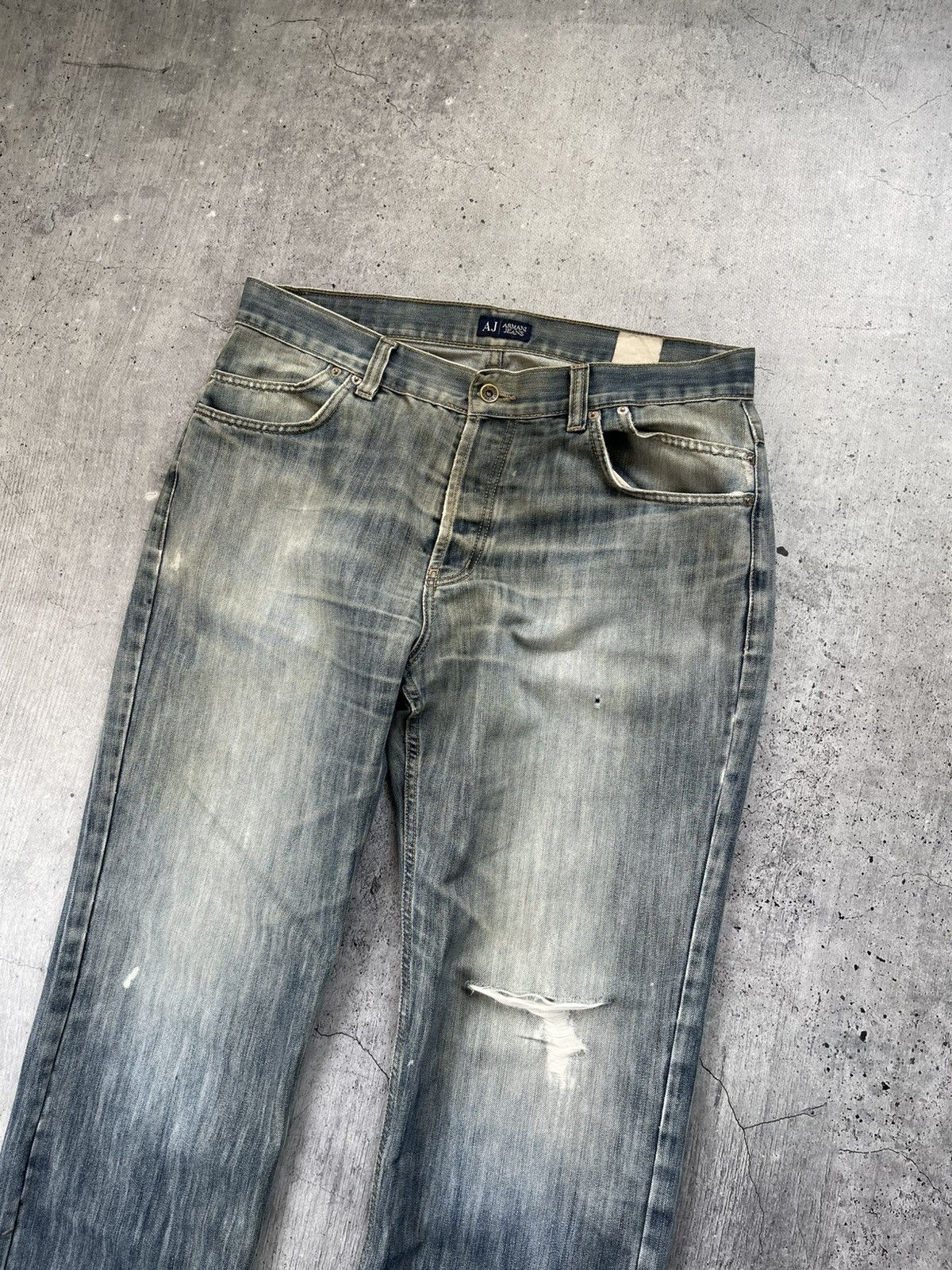 Armani × Vintage 🤯CRAZY DISRESSED🤯Vintage Armani Jeans Baggy JAPANESE Denim Y Size US 36 / EU 52 - 9 Thumbnail