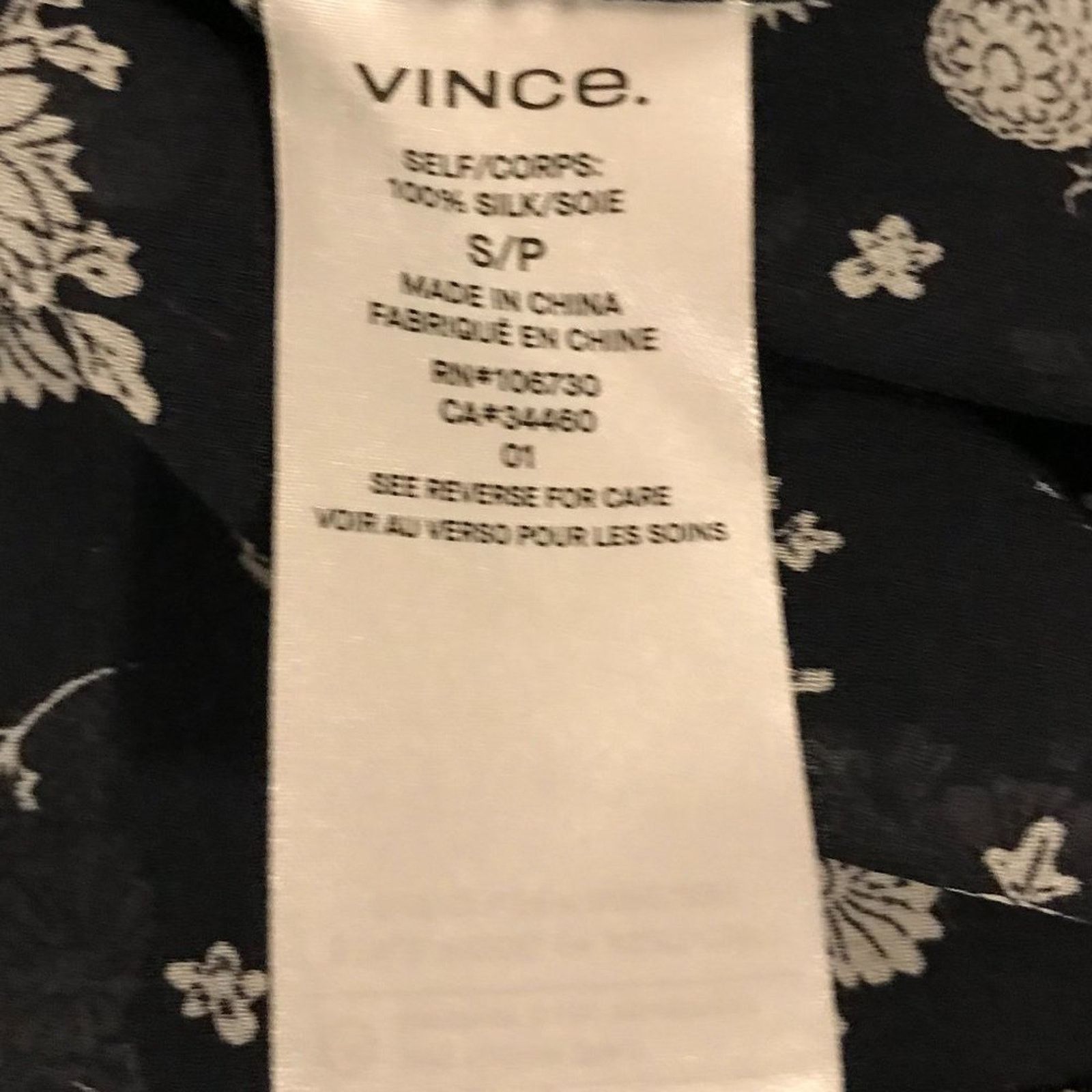 Vince Vince Calico Black and White Floral Print Silk Blouse Size S / US 4 / IT 40 - 10 Thumbnail