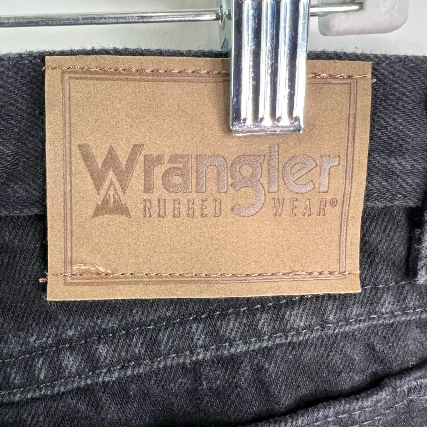 Wrangler Wrangler Jeans Mens 38 Black Straight Leg Denim 38x30 USA Wrangler Rugged Wear 13MWZ Mens Size 38 Black Straight Jeans Size US 38 / EU 54 - 5 Thumbnail
