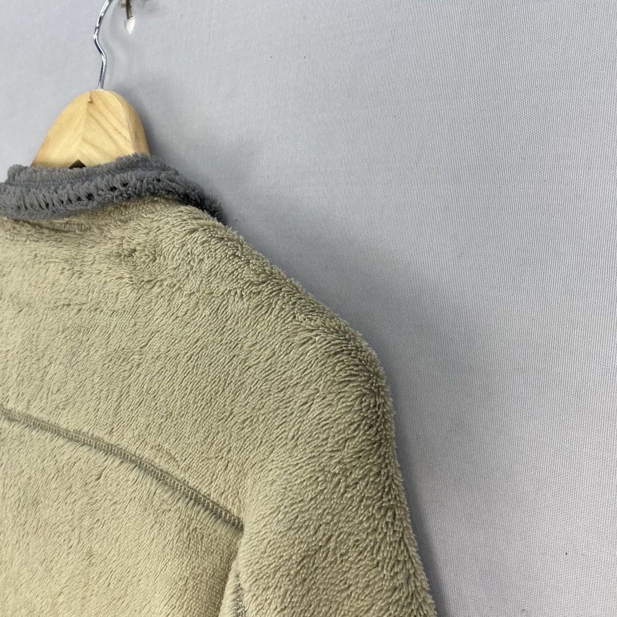 Patagonia Vintage Patagonia R2 Fleece Jacket Full Zip Beige Size US L / EU 52-54 / 3 - 5 Thumbnail