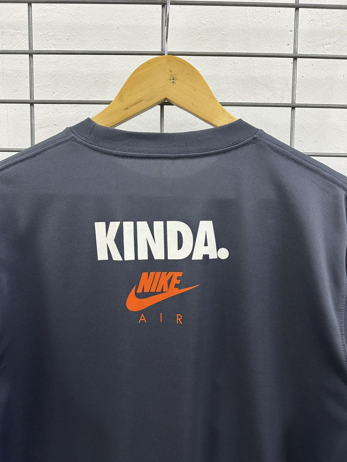 Nike Rare Vintage Nike Air Run Around Naked Kinda Dri Fit Jersey Size US L / EU 52-54 / 3 - 8 Thumbnail