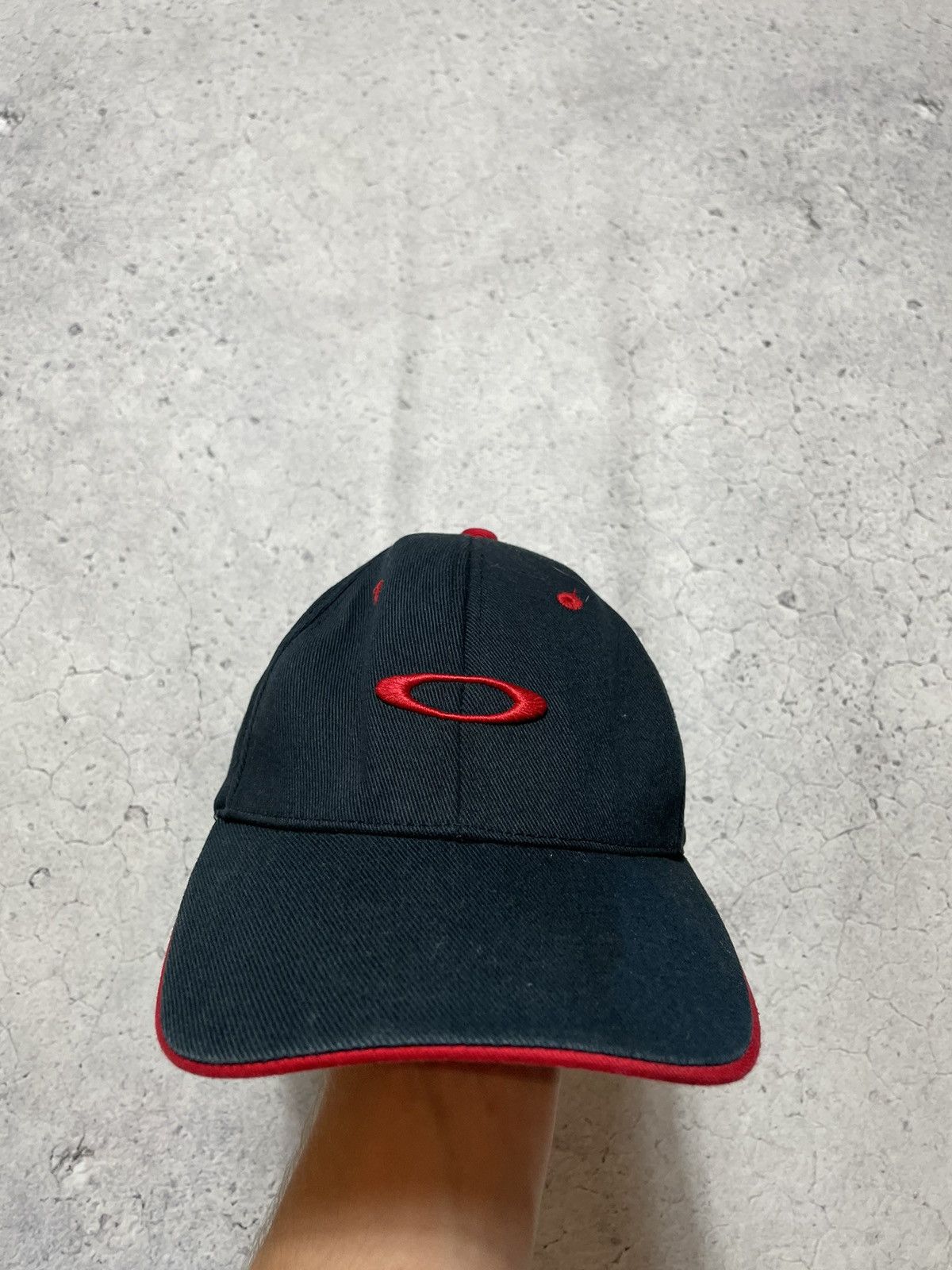 Oakley × Vintage Vintage Oakley Big Logo Gorpcore Cap Size ONE SIZE - 1 Thumbnail