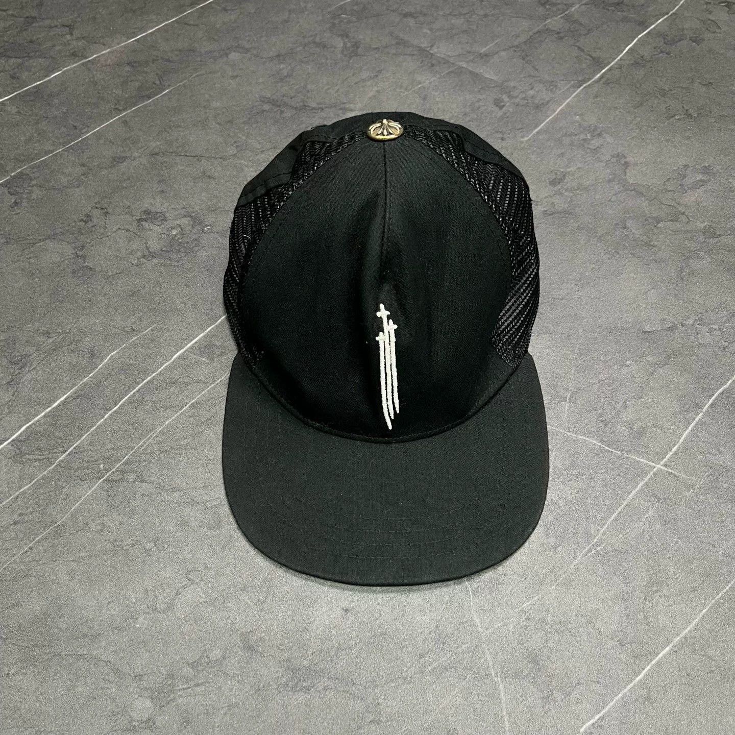 Chrome Hearts Chrome Hearts Silver Hat 38 Men Size ONE SIZE - 1 Thumbnail
