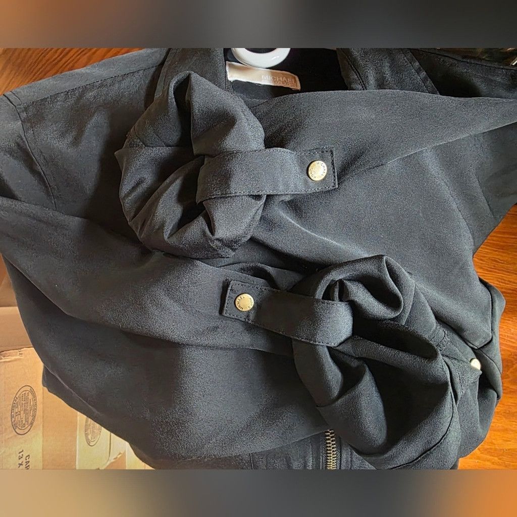 Michael Kors Michael Kors Dress Shirt With Gold Hardware Size XL / US 12-14 / IT 48-50 - 3 Thumbnail