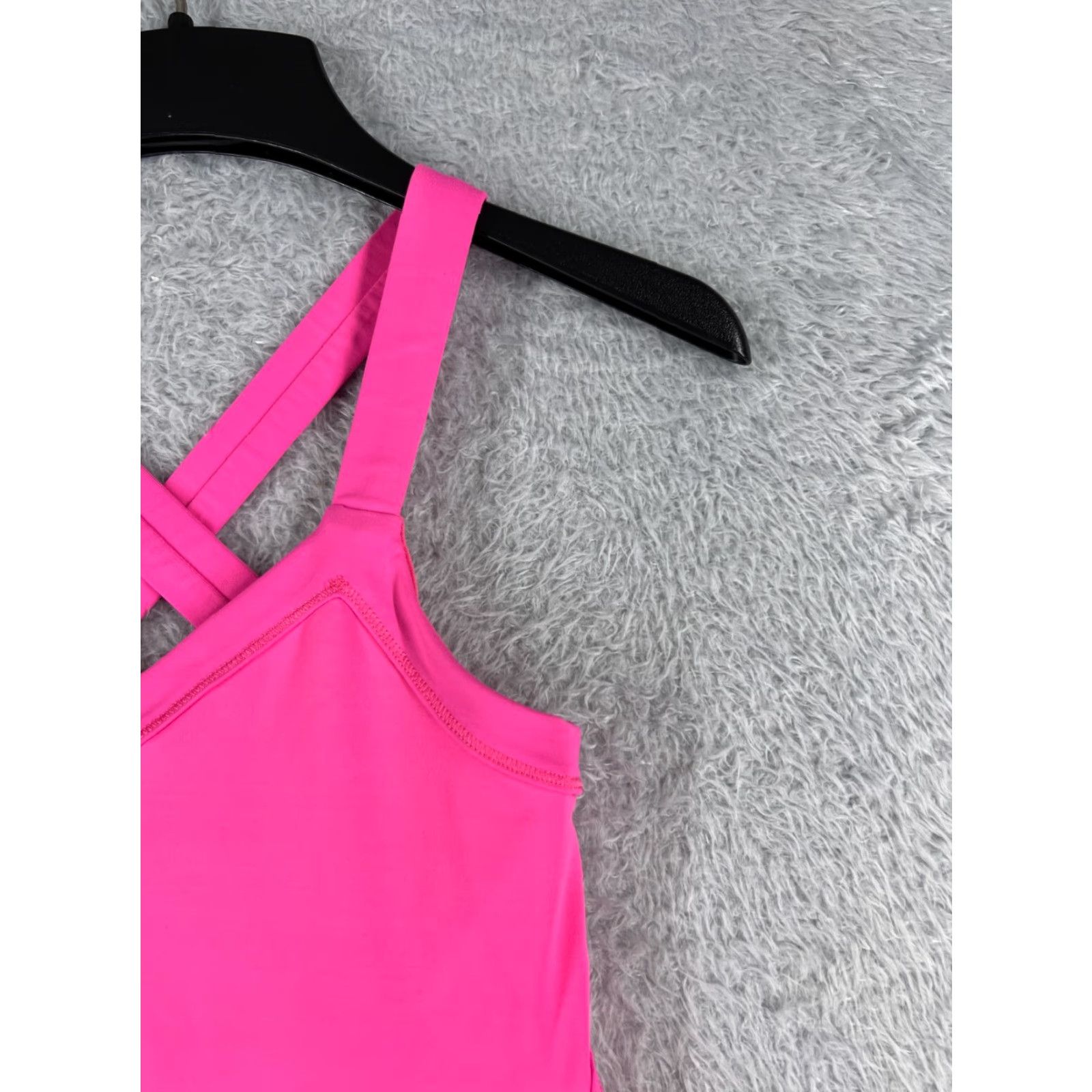 Lululemon Lululemon Shirt Women Pink Mile A Minute Tank Run Jersey Luxtreme W1B87S Sleeveless Racerback V-Neck Casual Shirt, 2, Regular, Pink, Women's Tank Size XS / US 0-2 / IT 36-38 - 2 Thumbnail