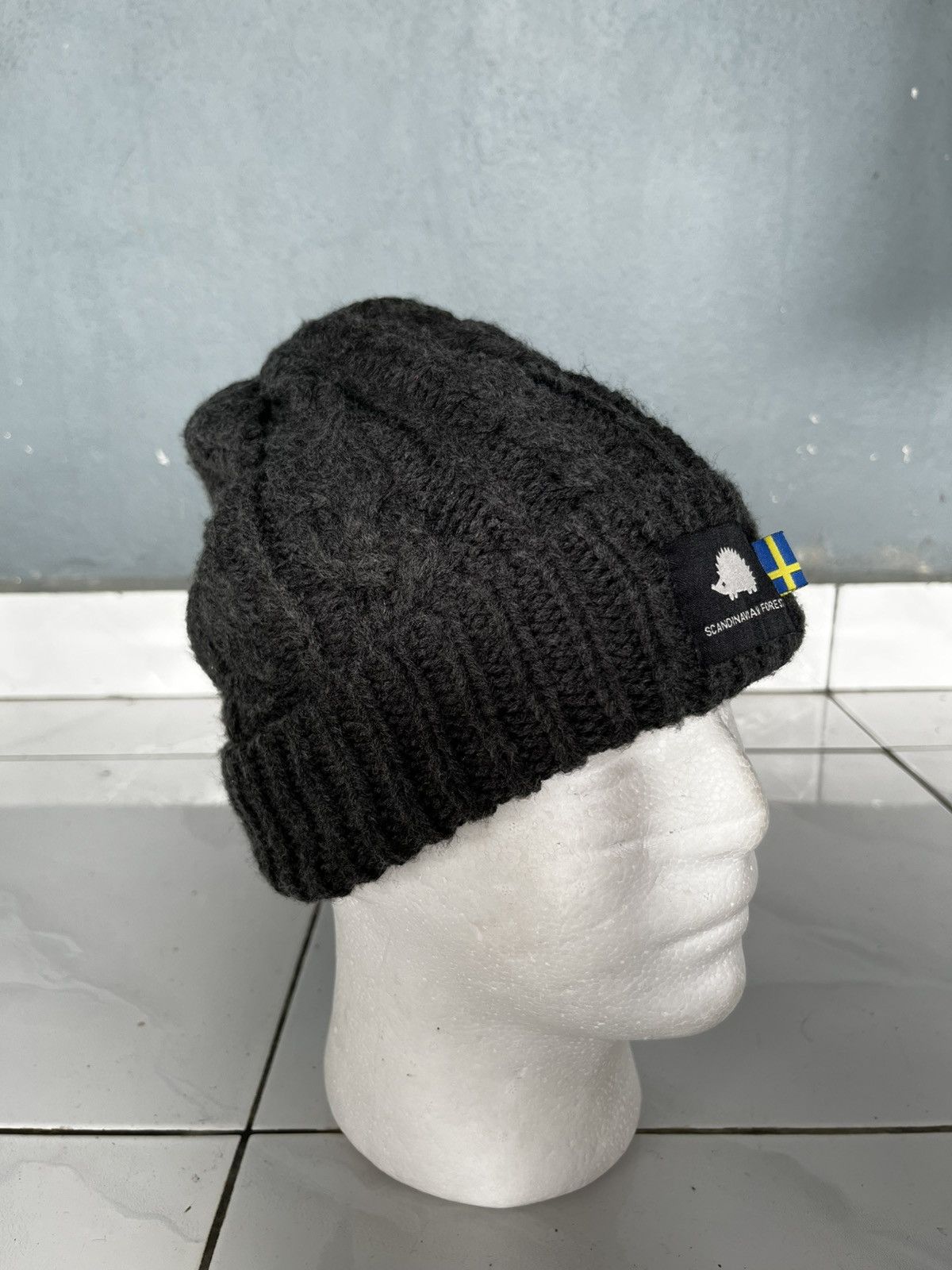 Japanese Brand × Vintage Knitted Crochet Scandivian Forest Beanie Hats Size ONE SIZE - 2 Thumbnail