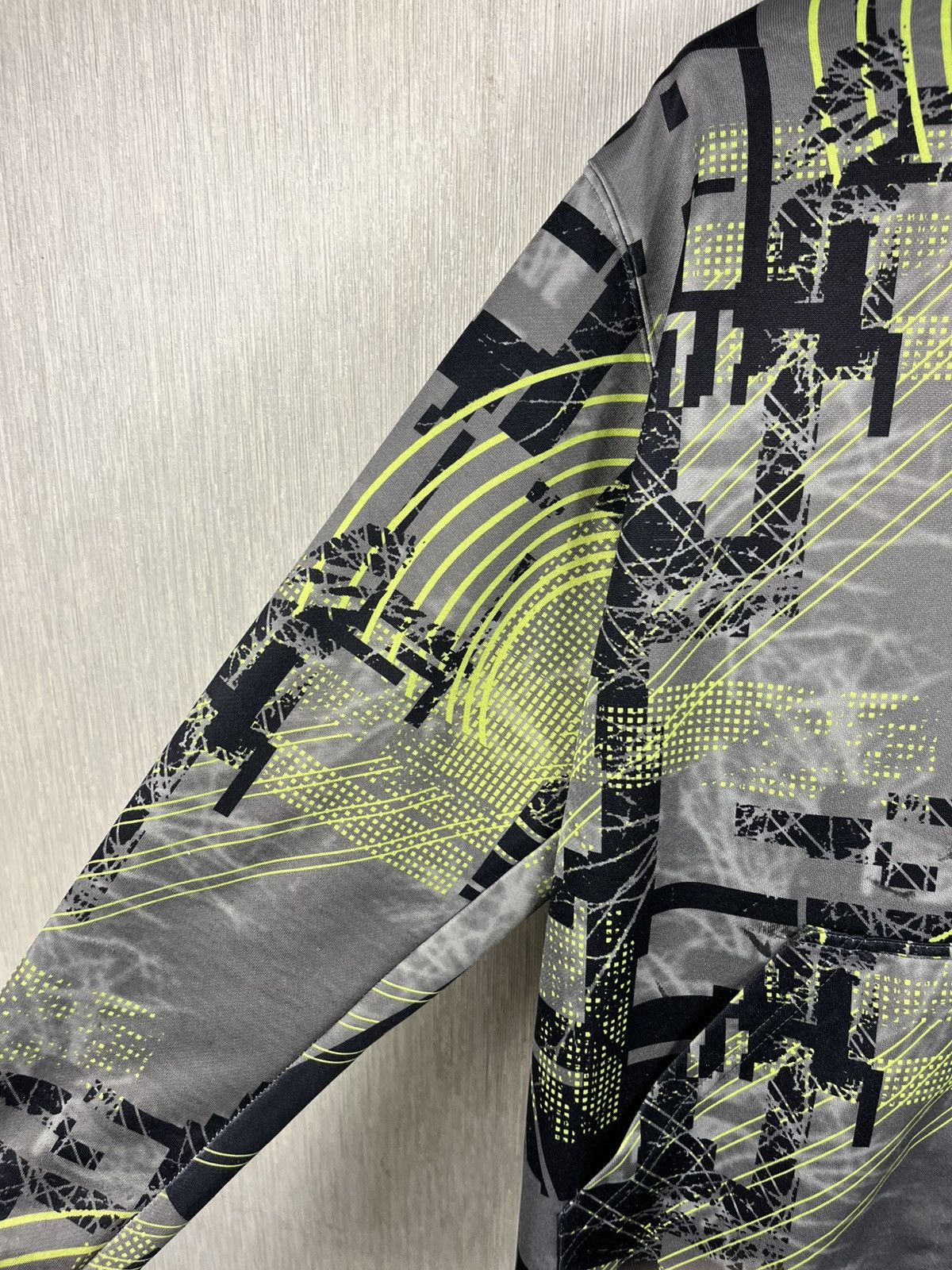 Oakley × Vintage Vintage Oakley y2k cyber patterned zip hoodie outdoor retro Size US L / EU 52-54 / 3 - 12 Thumbnail