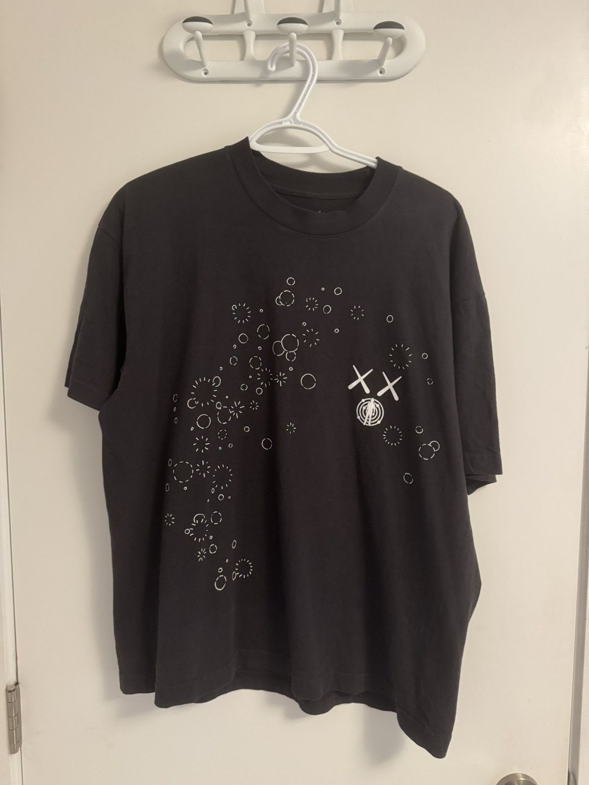 Kaws Kid Cudi Kaws Glow In The Dark Vintage Tee Size US M / EU 48-50 / 2 - 2 Thumbnail