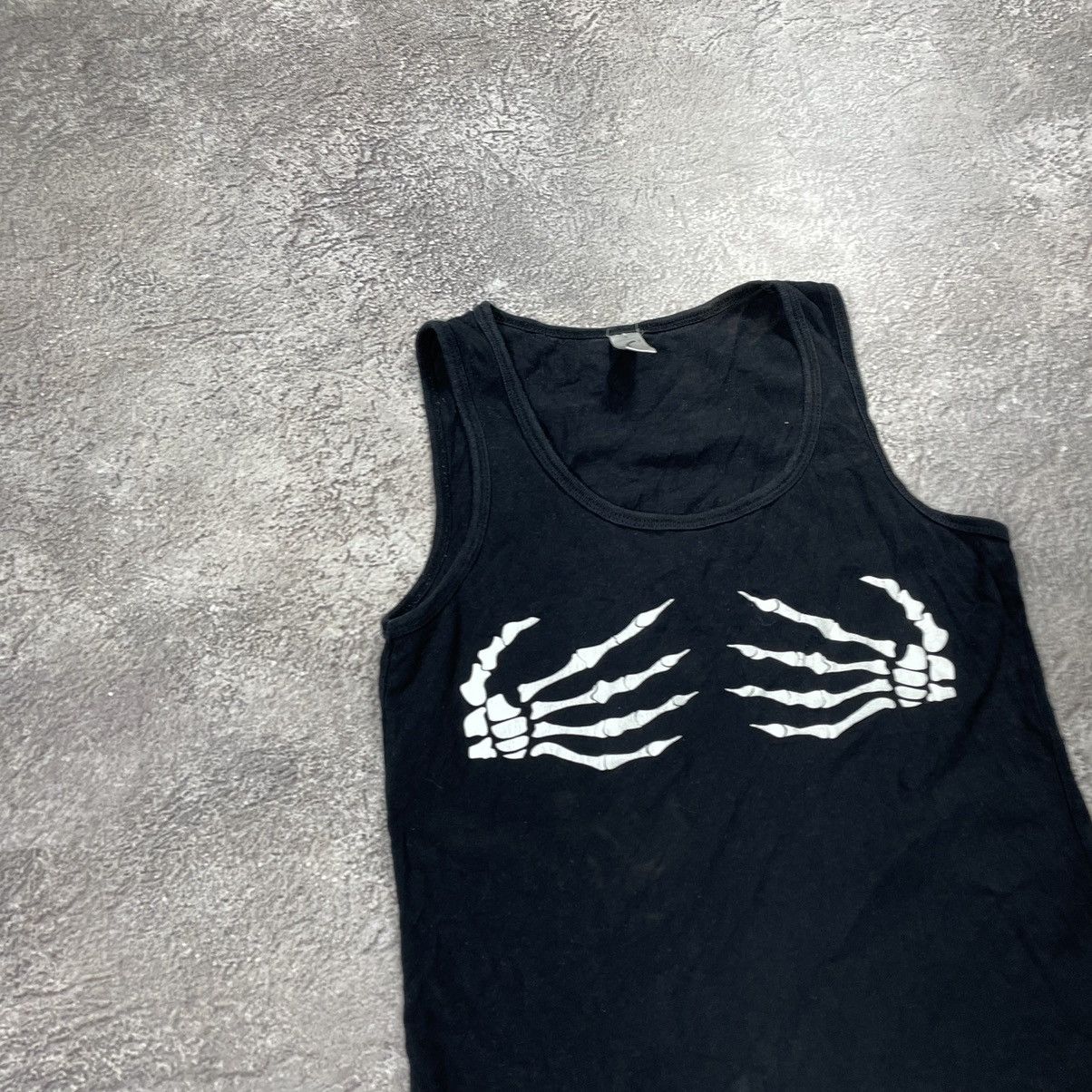 Vintage Vintage Y2K Skeleton Hands Graphic Tee Punk Grunge Black S Size US S / EU 44-46 / 1 - 3 Thumbnail