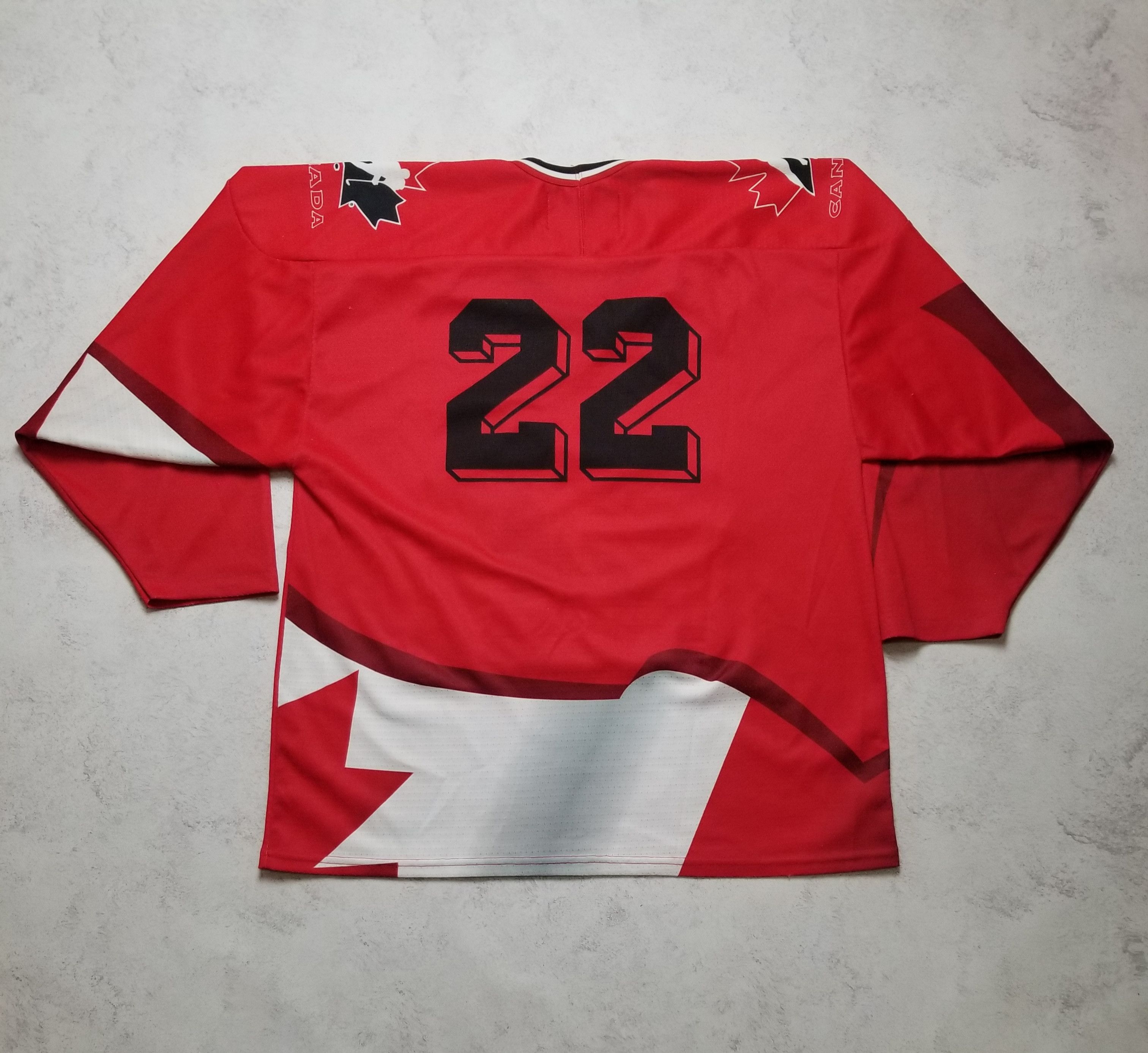 Other VTG 90 Olympic Team Canada Bauer AUTHENTIC Hockey #22 Jersey Size US L / EU 52-54 / 3 - 3 Thumbnail