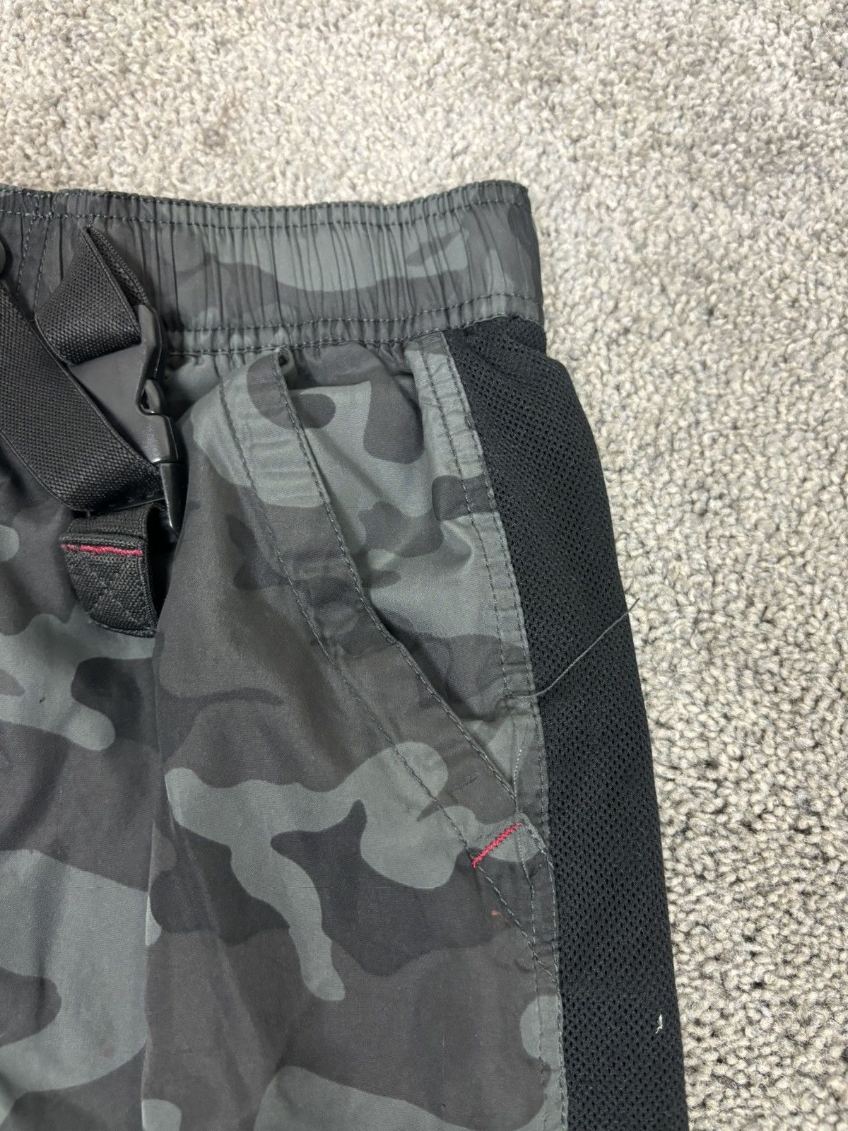 Other Emergency exit gray camo lined cargo pants Size US 30 / EU 46 - 9 Thumbnail
