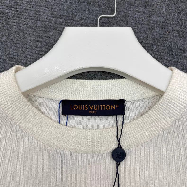 Louis Vuitton Louis Vuitton Flame Football Logo Knit Short Sleeve Size US L / EU 52-54 / 3 - 3 Thumbnail