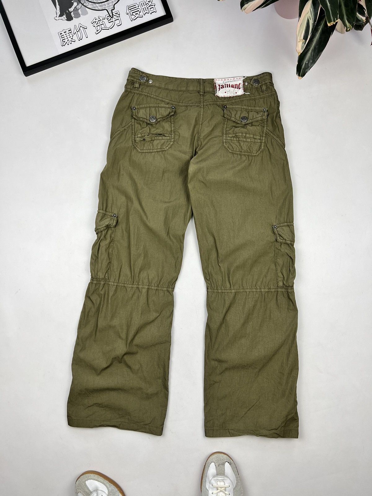John Galliano Galliano Fighters Club Cargo Women’s Made in Italy Pants Size 27" / US 4 / IT 40 - 2 Thumbnail