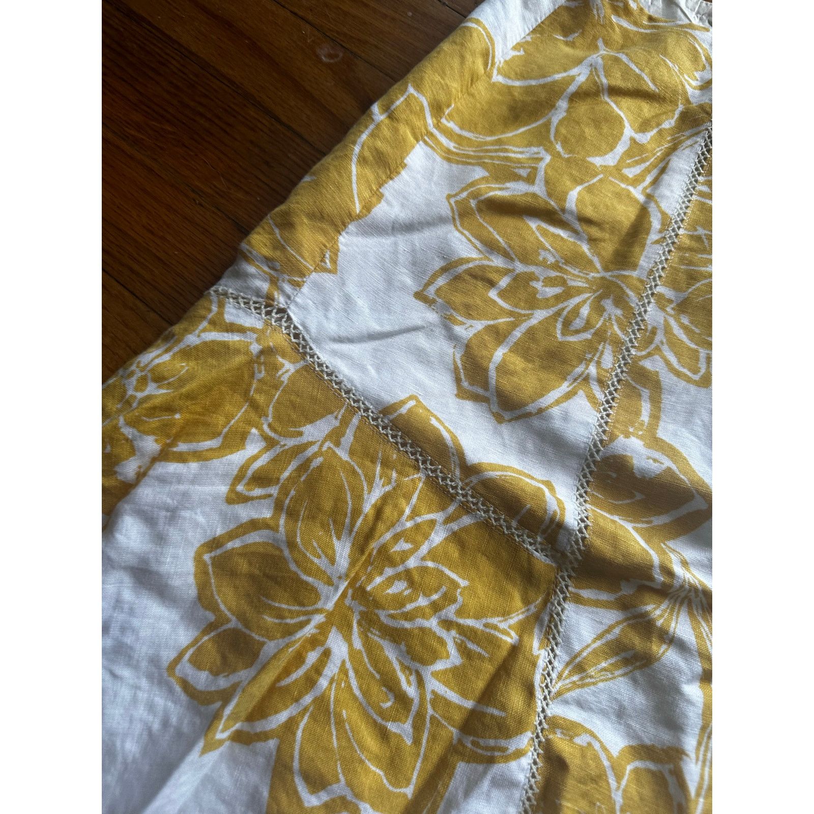 Ann Taylor Ann Taylor Marigold Yellow Floral Fit and Flare Skirt Size 27" / US 4 / IT 40 - 2 Thumbnail
