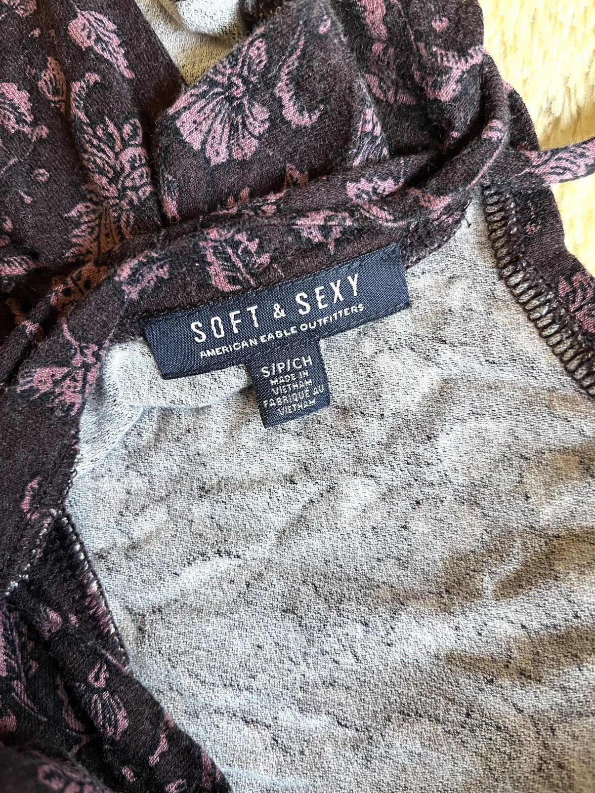 American Eagle Outfitters Soft & Sexy American Eagle Outfitters Size L / US 10 / IT 46 - 5 Thumbnail