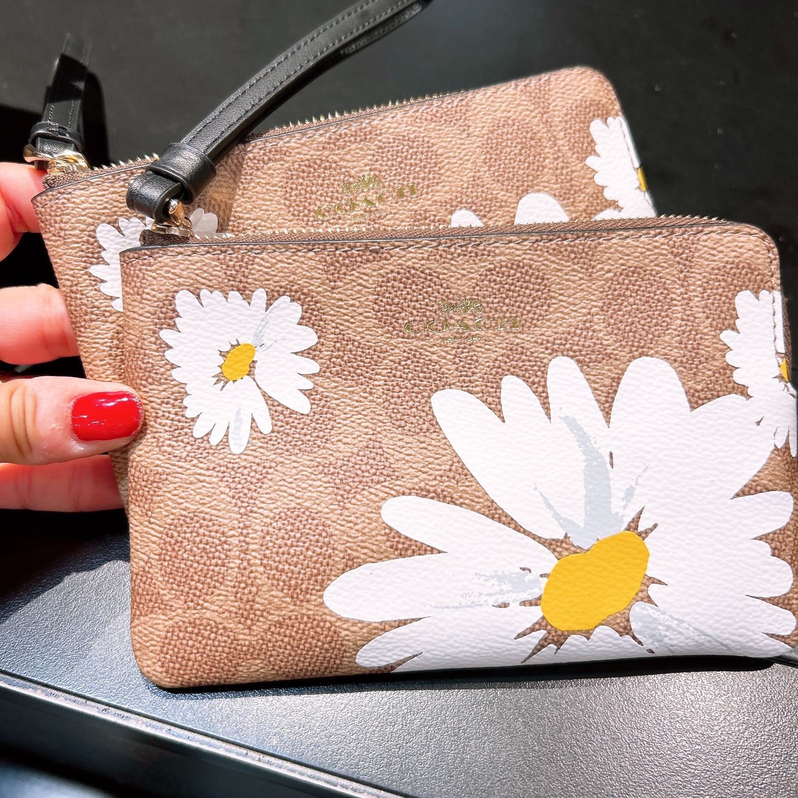 Coach Corner Zip Wristlet In Signature Canvas With Floral CZ604 Size ONE SIZE - 3 Thumbnail