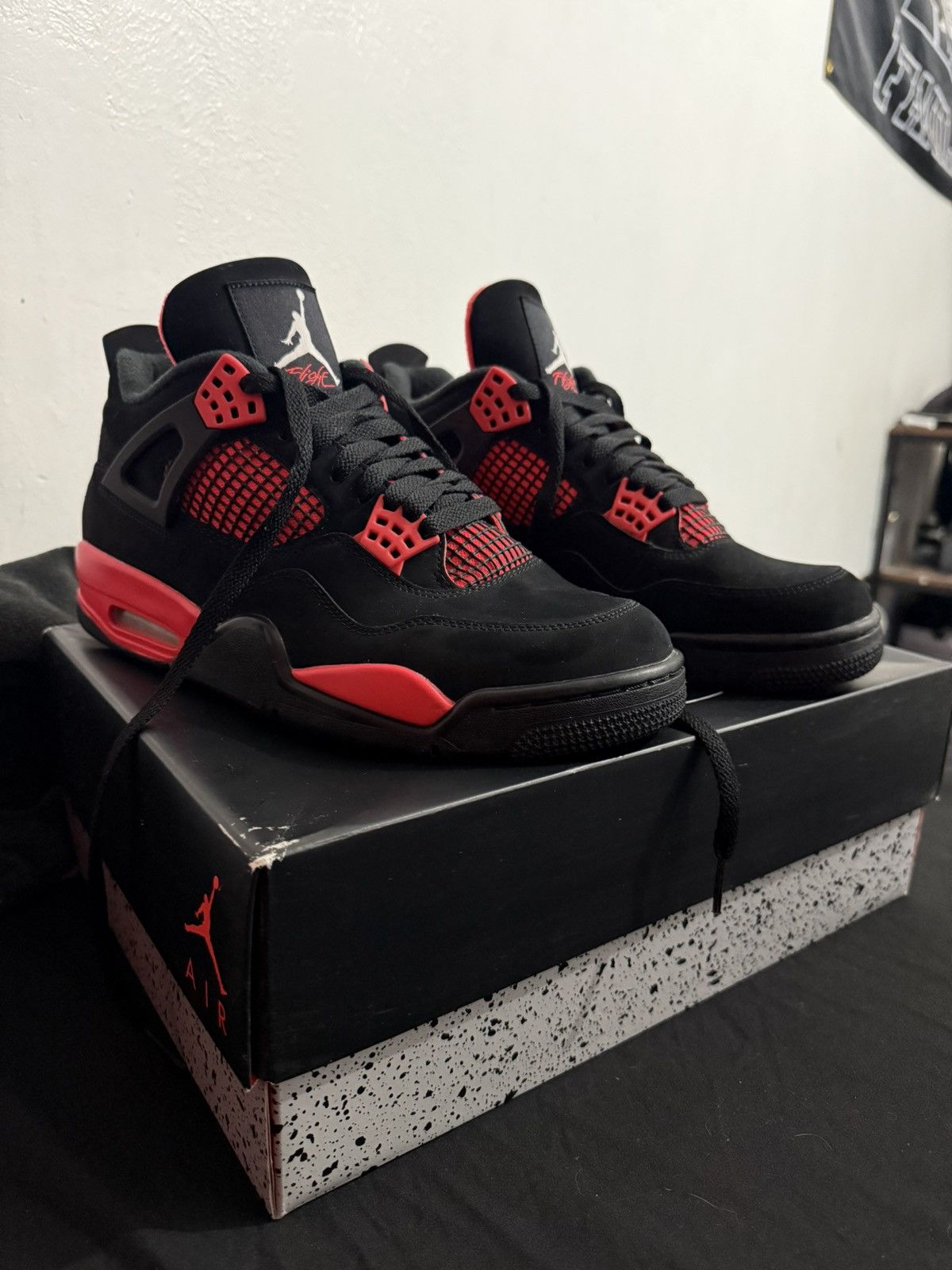 Jordan Brand Jordan 4s red thunder Size US 10 / EU 43 - 1 Thumbnail