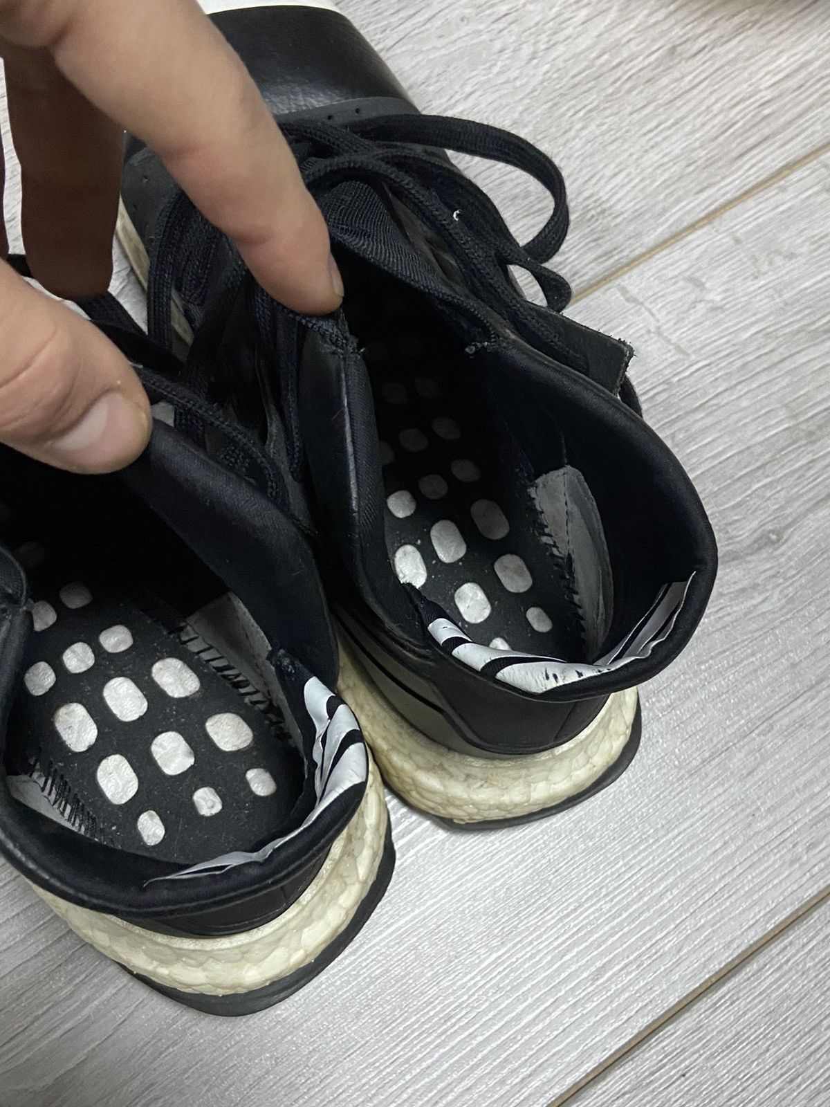 Yohji Yamamoto Y-3 Yohji Yamamoto Adidas boost sneakers Size US 8 / EU 41 - 6 Thumbnail