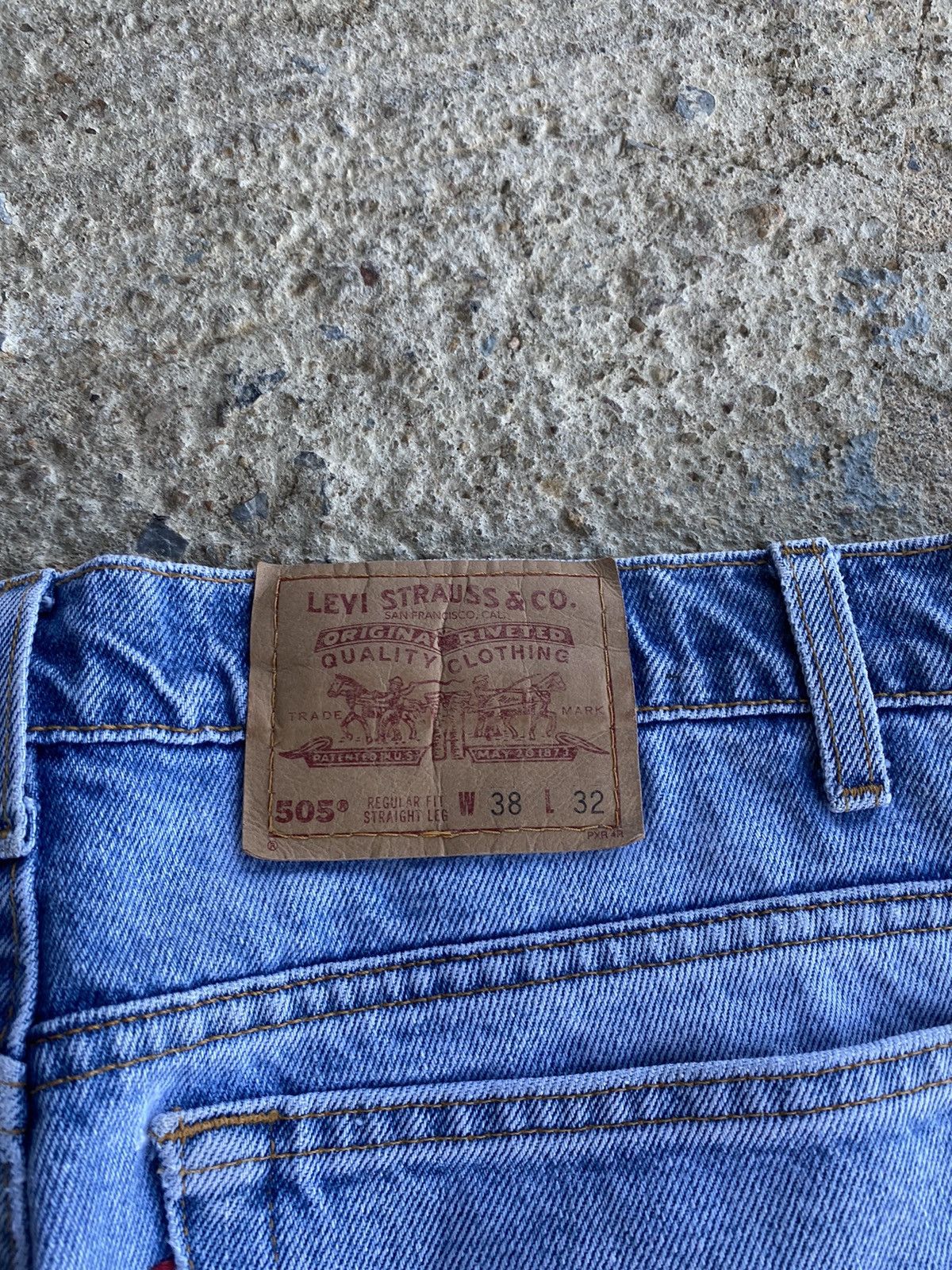 Jean × Levi's × Vintage Vintage 90’s Levi's Jeans 505 Light Wash Distressed Denim Size US 36 / EU 52 - 10 Thumbnail