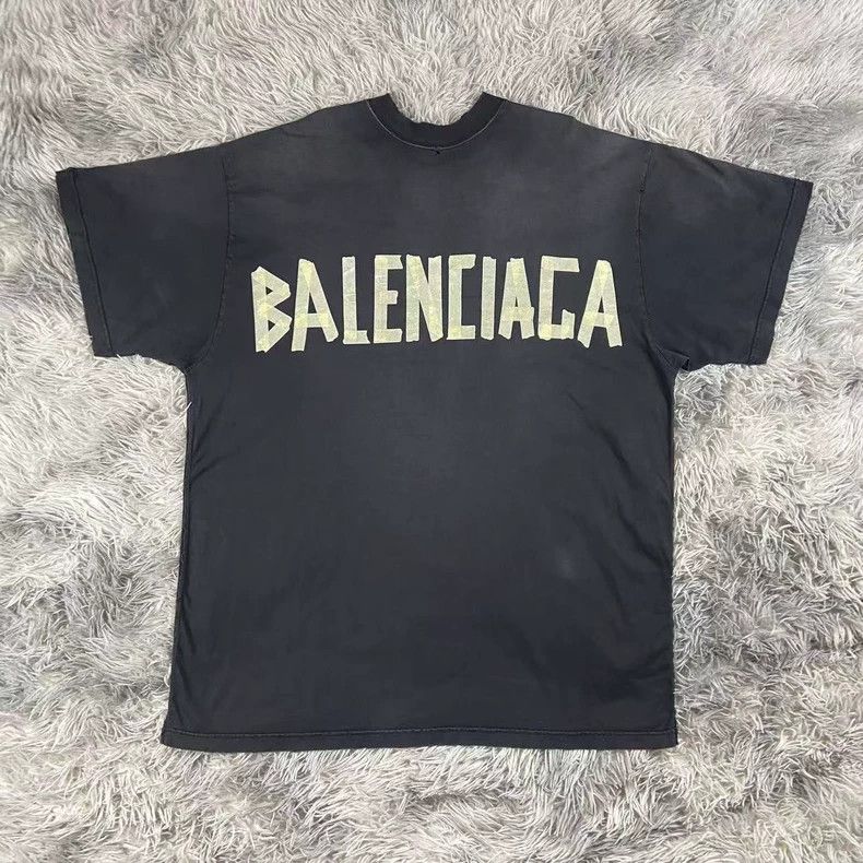 Balenciaga Balenciaga Double-sided logo short sleeve 2503-Nextarrow Size US L / EU 52-54 / 3 - 1 Thumbnail