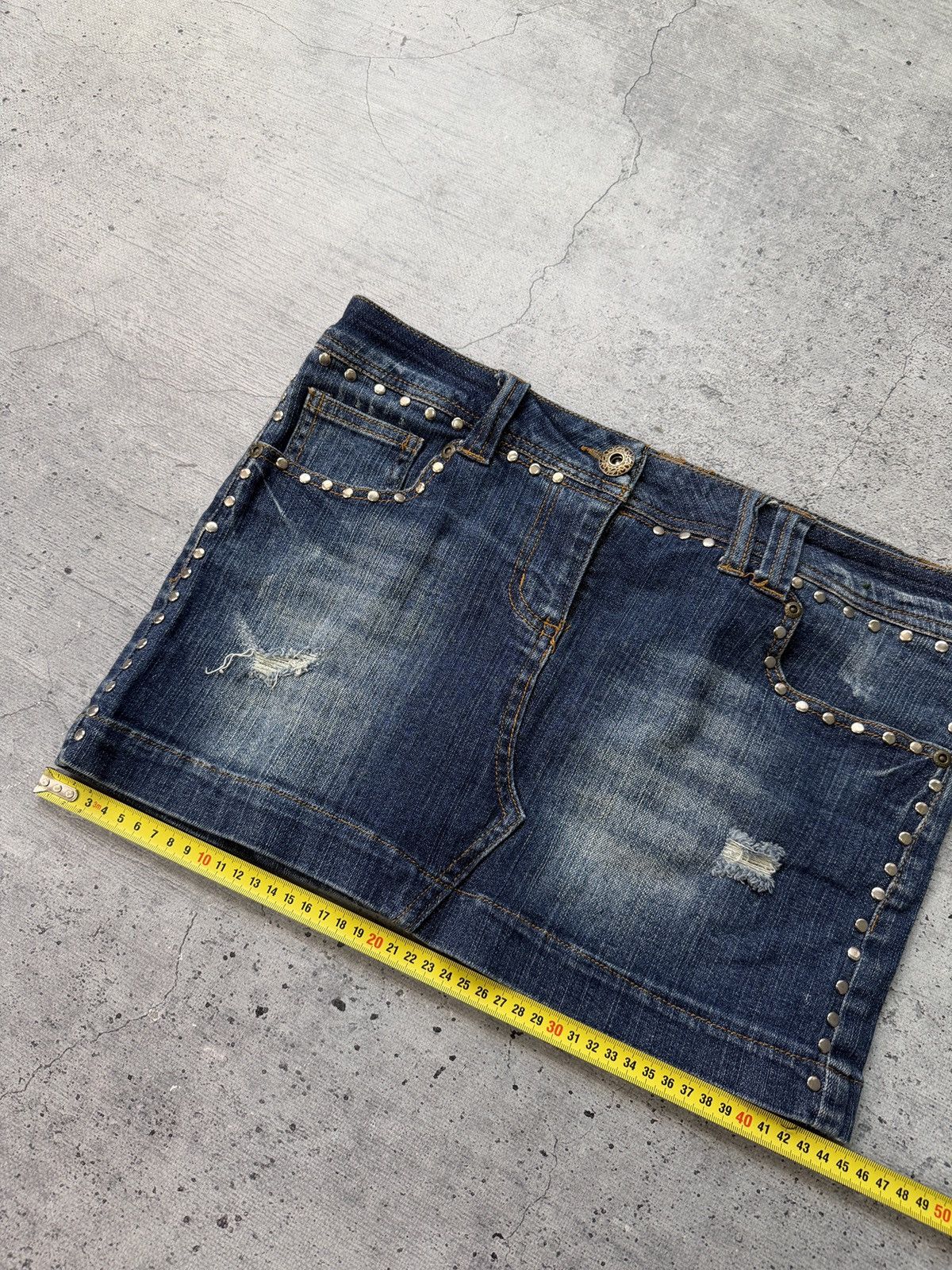 Japanese Brand Y2K Mini Skirt With Washed Effect Size 28" / US 6 / IT 42 - 5 Thumbnail