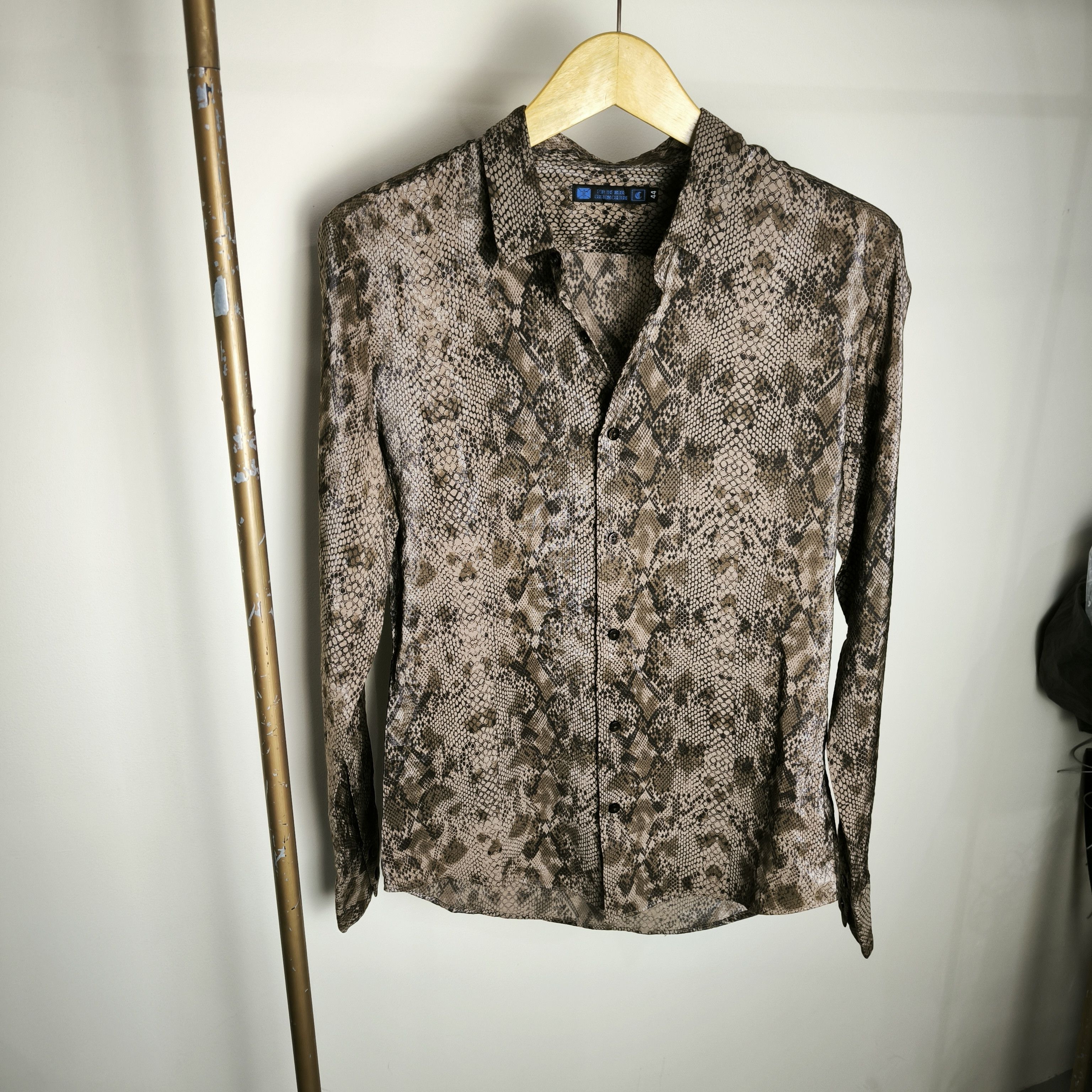 Japanese Brand Snakeskin-print LongShirt slimfit Size S / US 4 / IT 40 - 1 Thumbnail