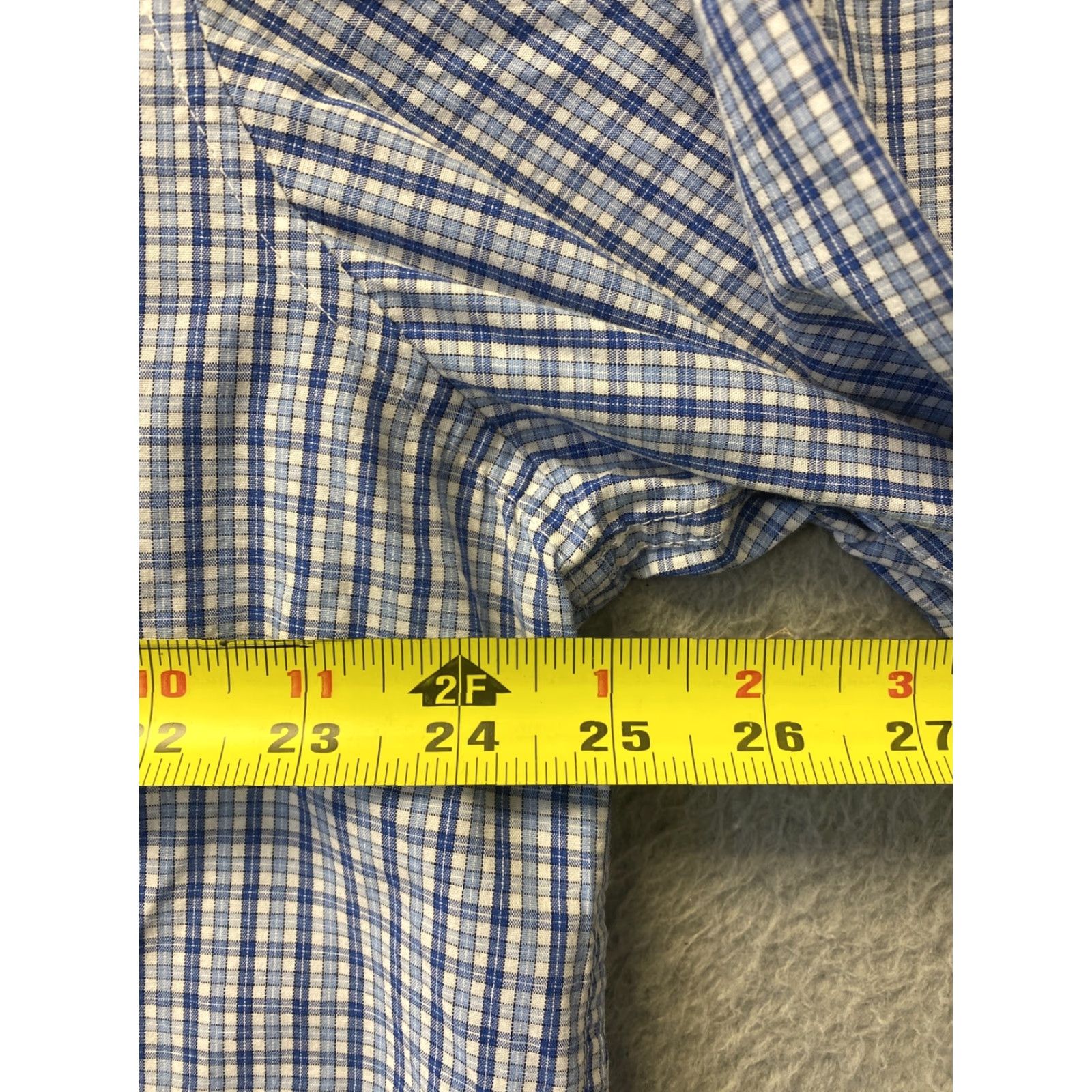 Izod IZOD Dress Shirt Men Blue Check Long Sleeve Button-Down Regular Fit XL 103-33 / 10333 Mens Shirt Size 46R - 6 Thumbnail