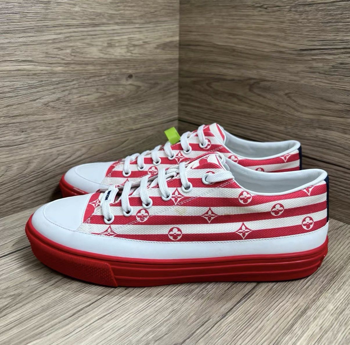 Louis Vuitton Louis Vuitton Stellar Striped Canvas Sneakers J41 Size US 9 / IT 39 - 1 Thumbnail