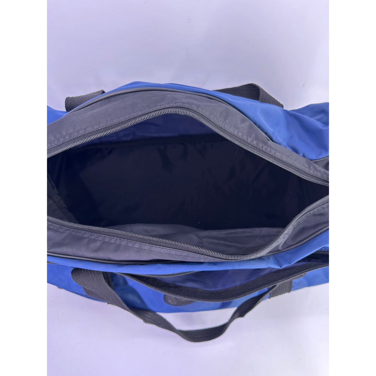 Nike Vintage 94-98 Nike Duffel Bag Dark Blue Black Accents Size ONE SIZE - 11 Thumbnail