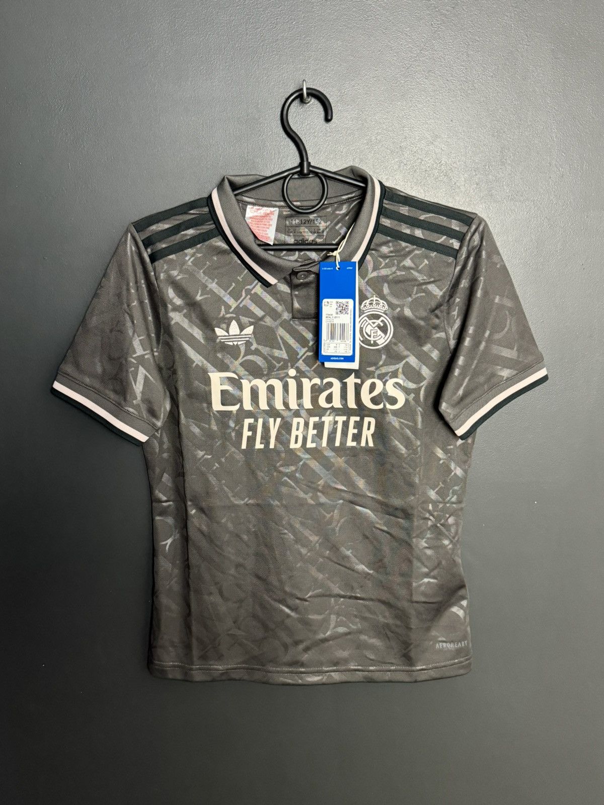 Adidas KIDS New Real Madrid 24/25 Third Valverde Football Jersey Size US XS / EU 42 / 0 - 2 Thumbnail