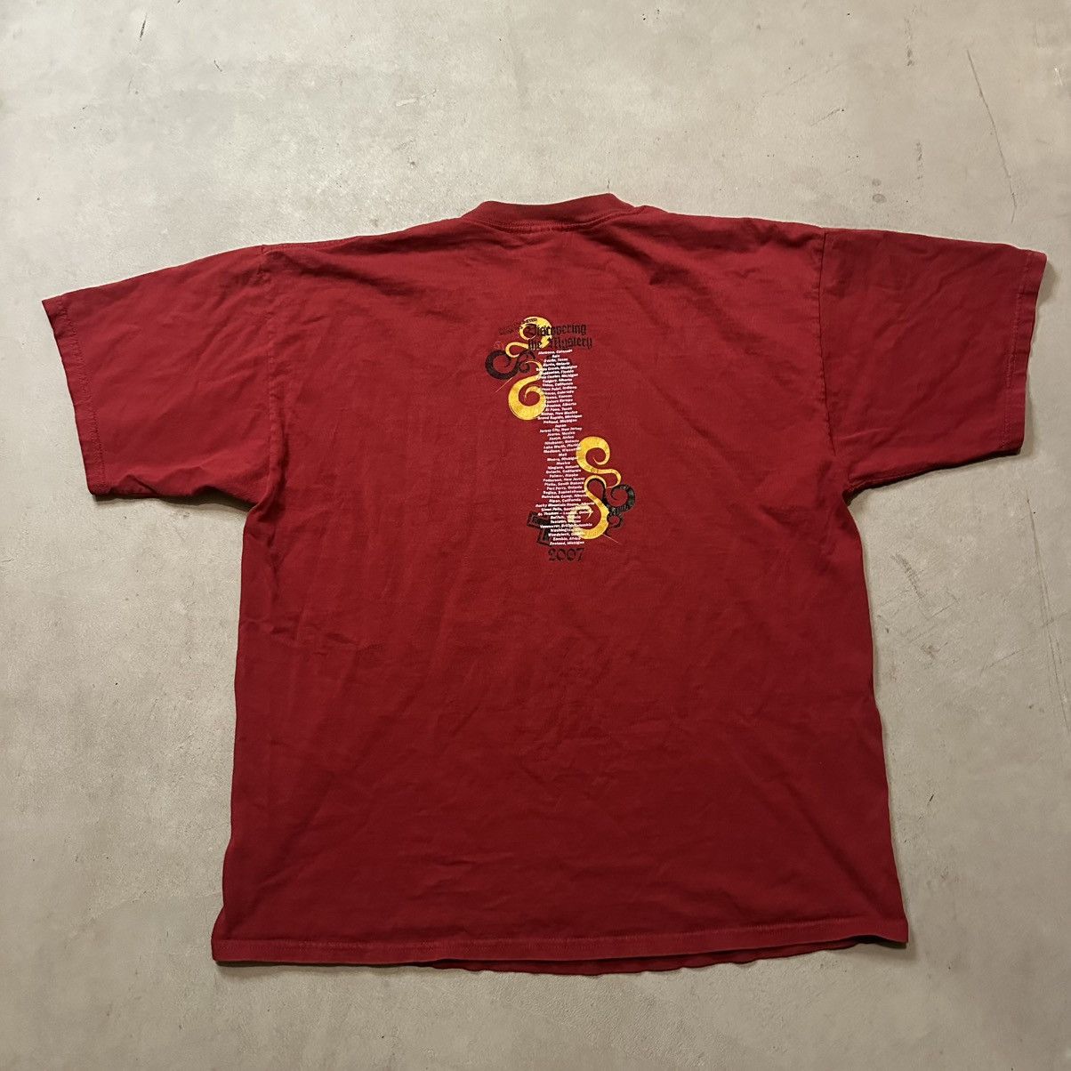 Gildan Vintage 2007 Discovering the Mystery Graphic Shirt Size XL Size US XL / EU 56 / 4 - 5 Thumbnail