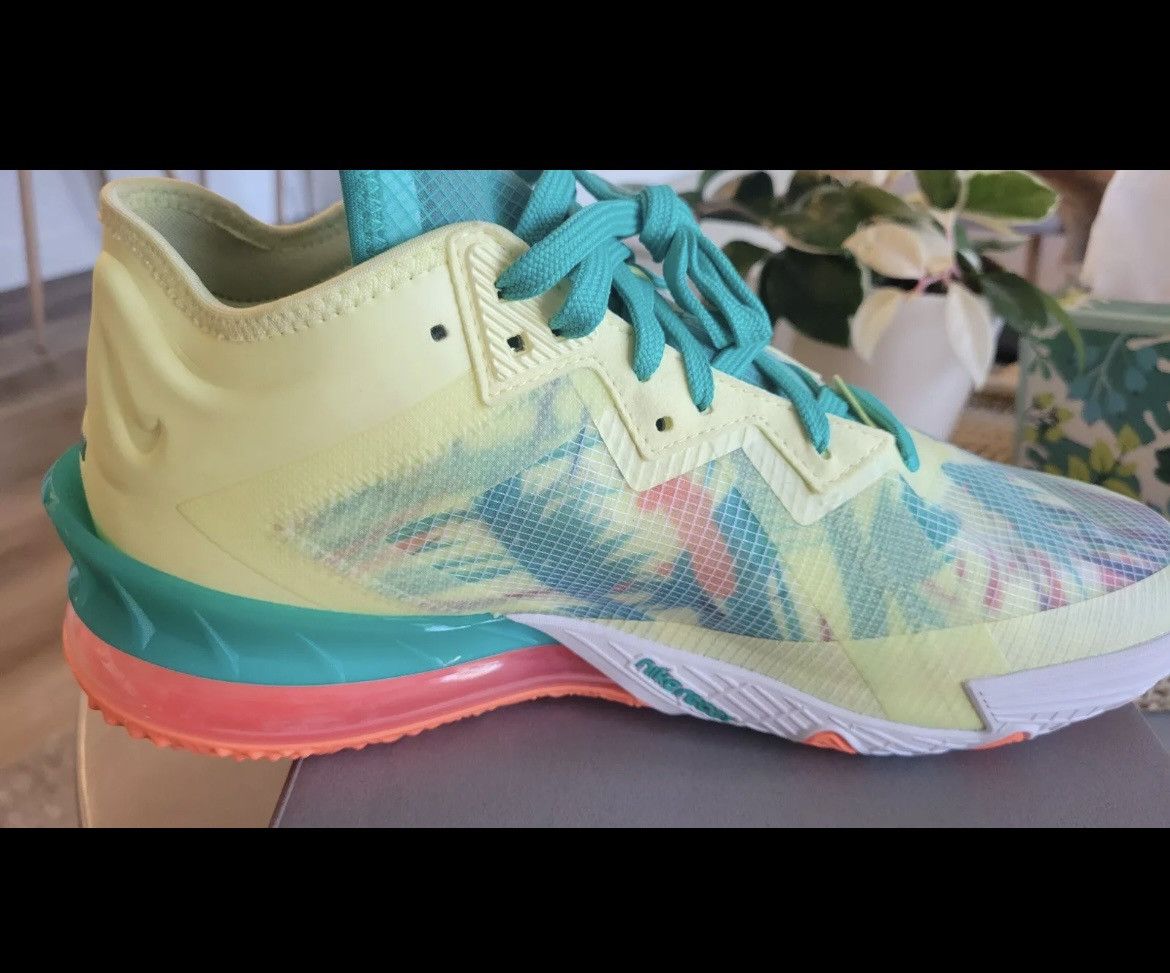 Nike Nike LeBron XVIII 18 Lime Green LOW LeBronald Palmers Size US 11 / EU 44 - 7 Thumbnail