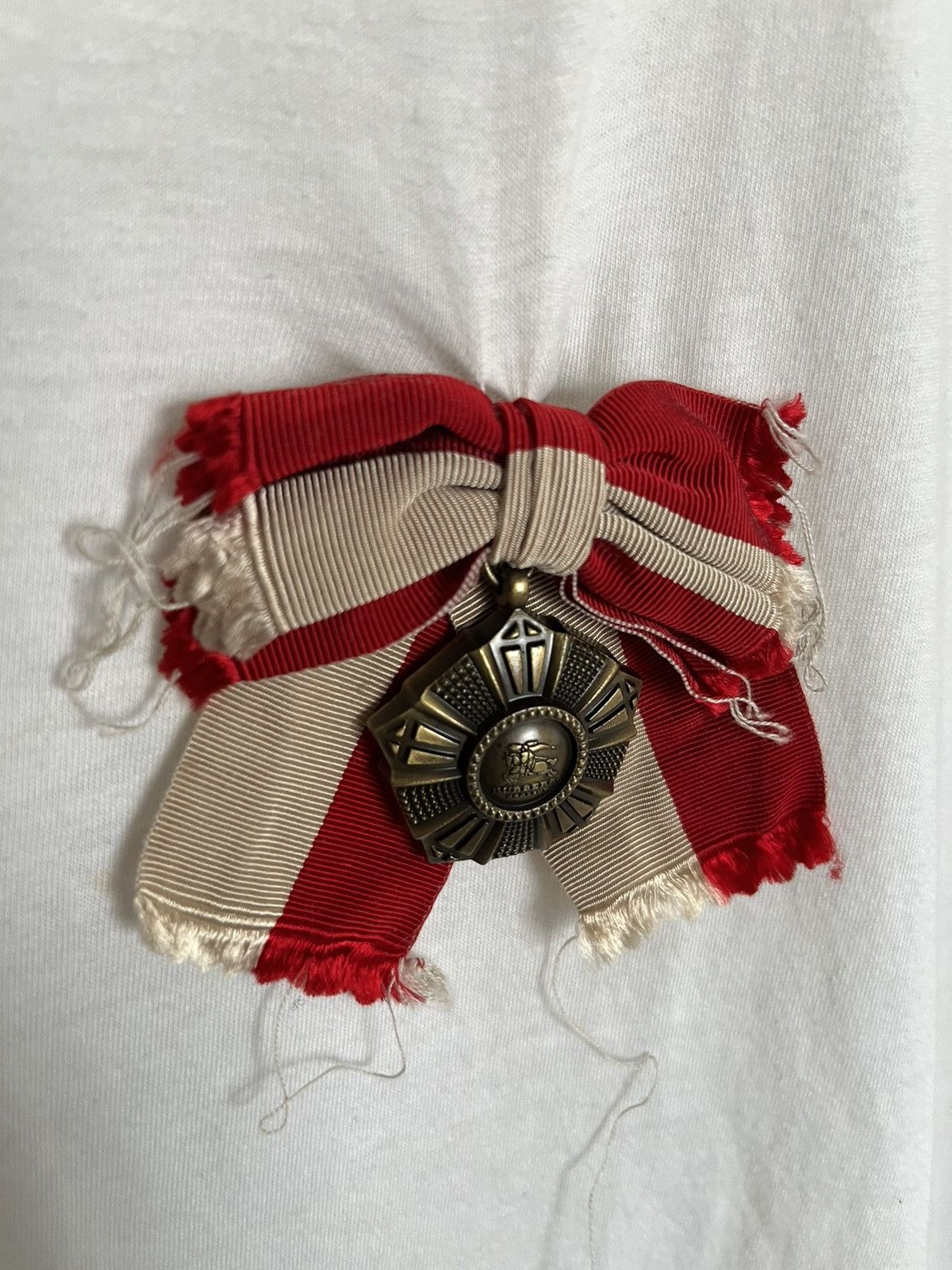Burberry Artisanal Burberry Prorsum Pin T-Shirt Size US M / EU 48-50 / 2 - 2 Thumbnail