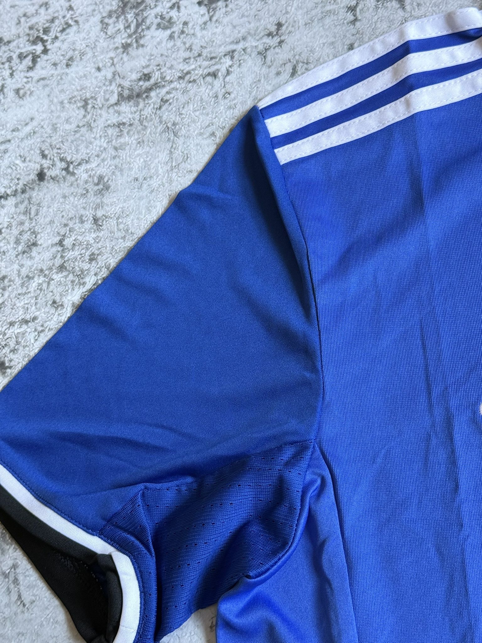 Adidas JUVENTUS 2016 2017 AWAY FOOTBALL SHIRT JERSEY MAGLIA S Size US S / EU 44-46 / 1 - 9 Thumbnail