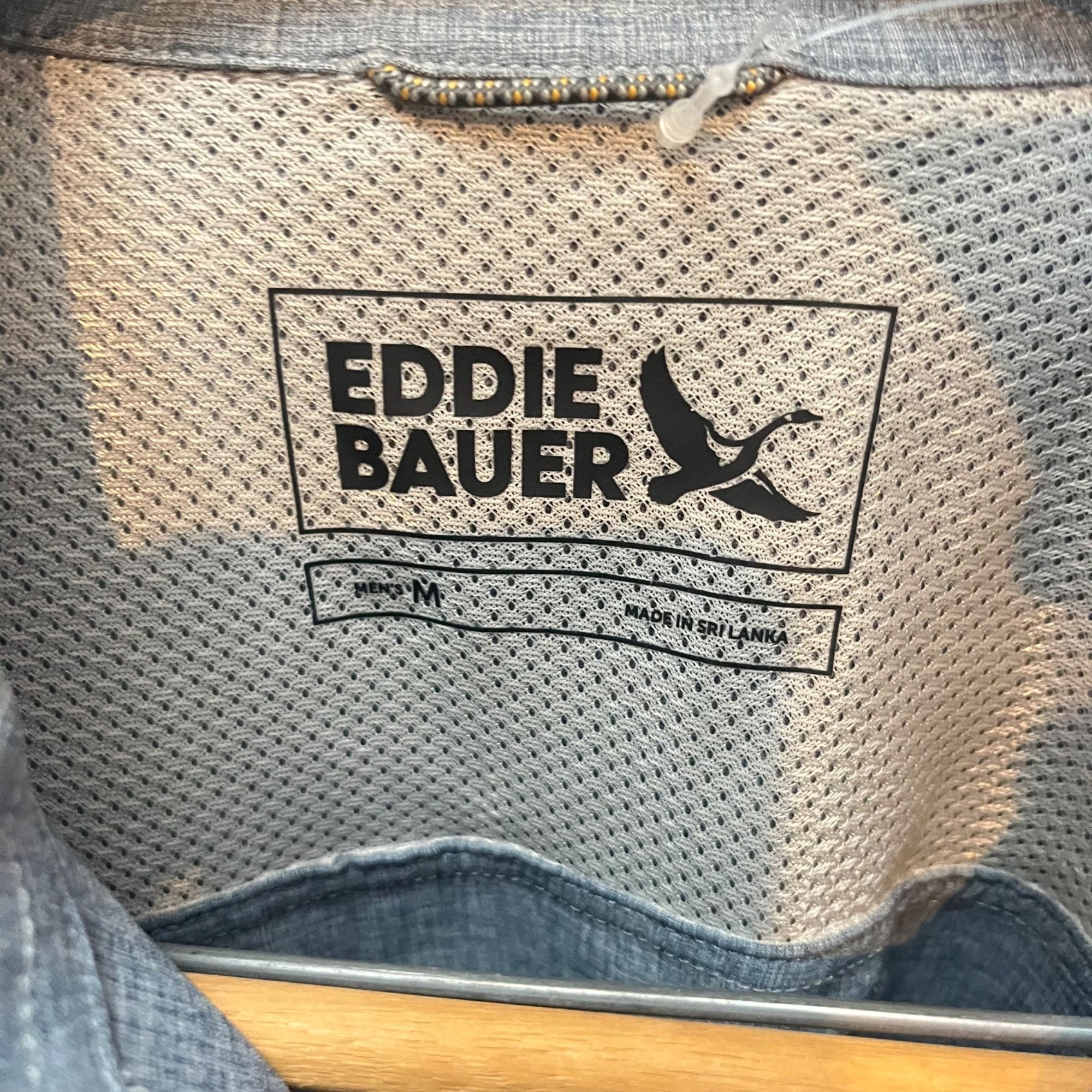 Eddie Bauer NEW Eddie Bauer's Men's Front Range Long-Sleeve Chambray Shi Size US M / EU 48-50 / 2 - 2 Thumbnail