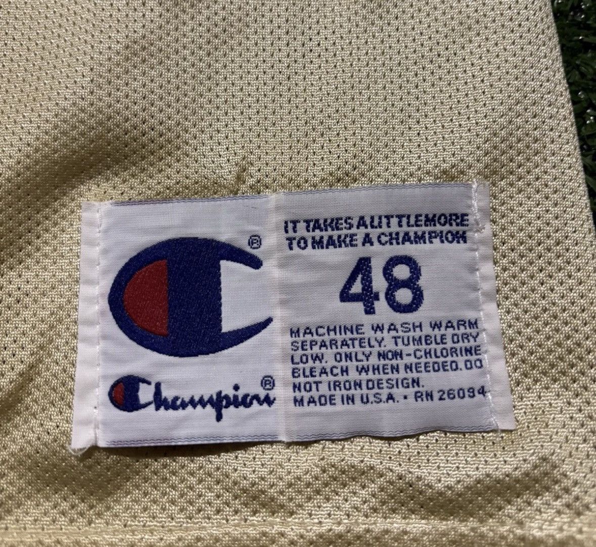 Champion VINTAGE RARE CHICAGO BULLS CHAMPION MICHAEL JORDAN JERSEY Size US XL / EU 56 / 4 - 4 Thumbnail