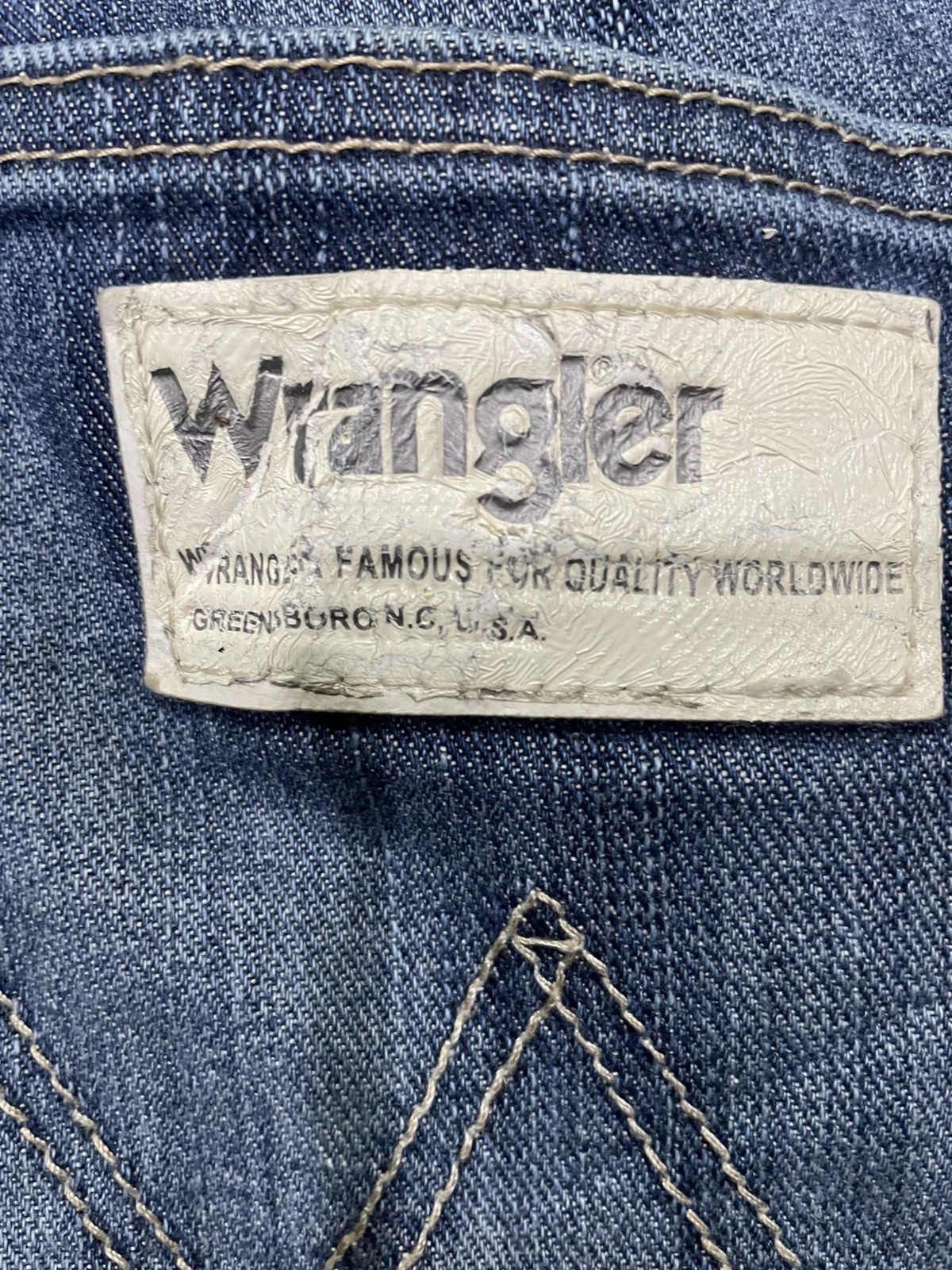 Wrangler Vintage Wrangler Distress Faded Denim Jeans Size US 32 / EU 48 - 16 Thumbnail