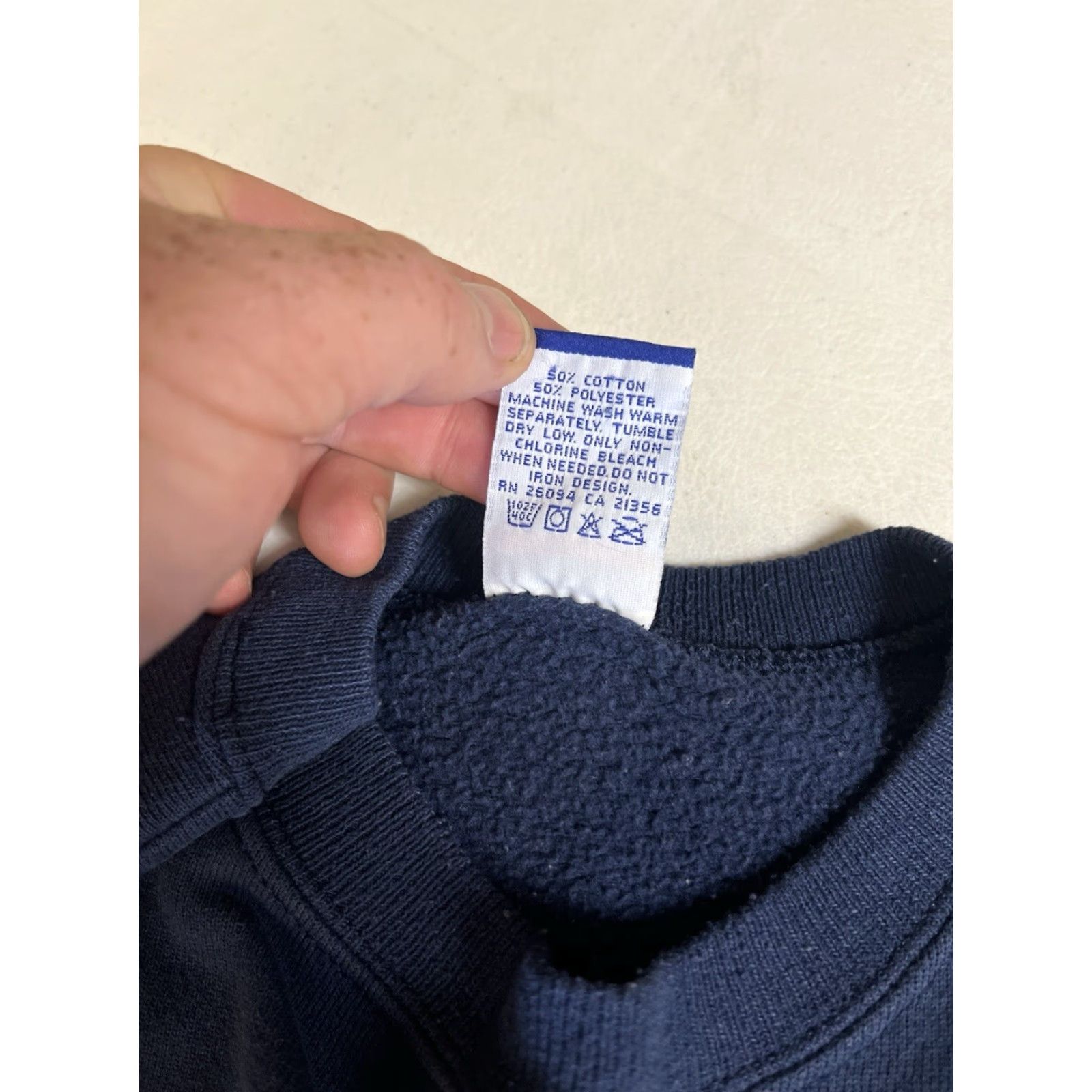 Champion VINTAGE Champion Sweatshirt Men XL Crew Neck Blue 90s Retro Solid Long Sleeve Cotton Blend All Seasons Pullover Logo Basic Training Size US XL / EU 56 / 4 - 4 Thumbnail