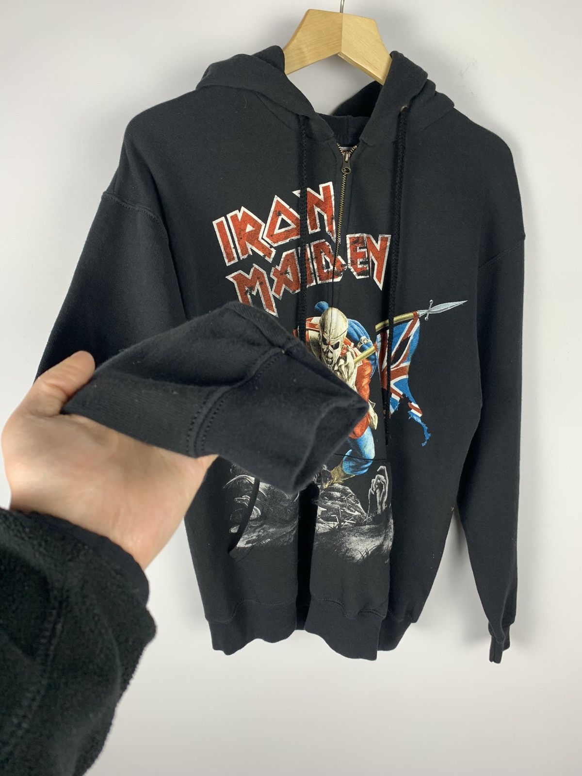 Band Tees Vintage Iron Maiden Rock Band Zip Up Hoodie Y2K Skulls Black Size US M / EU 48-50 / 2 - 9 Thumbnail